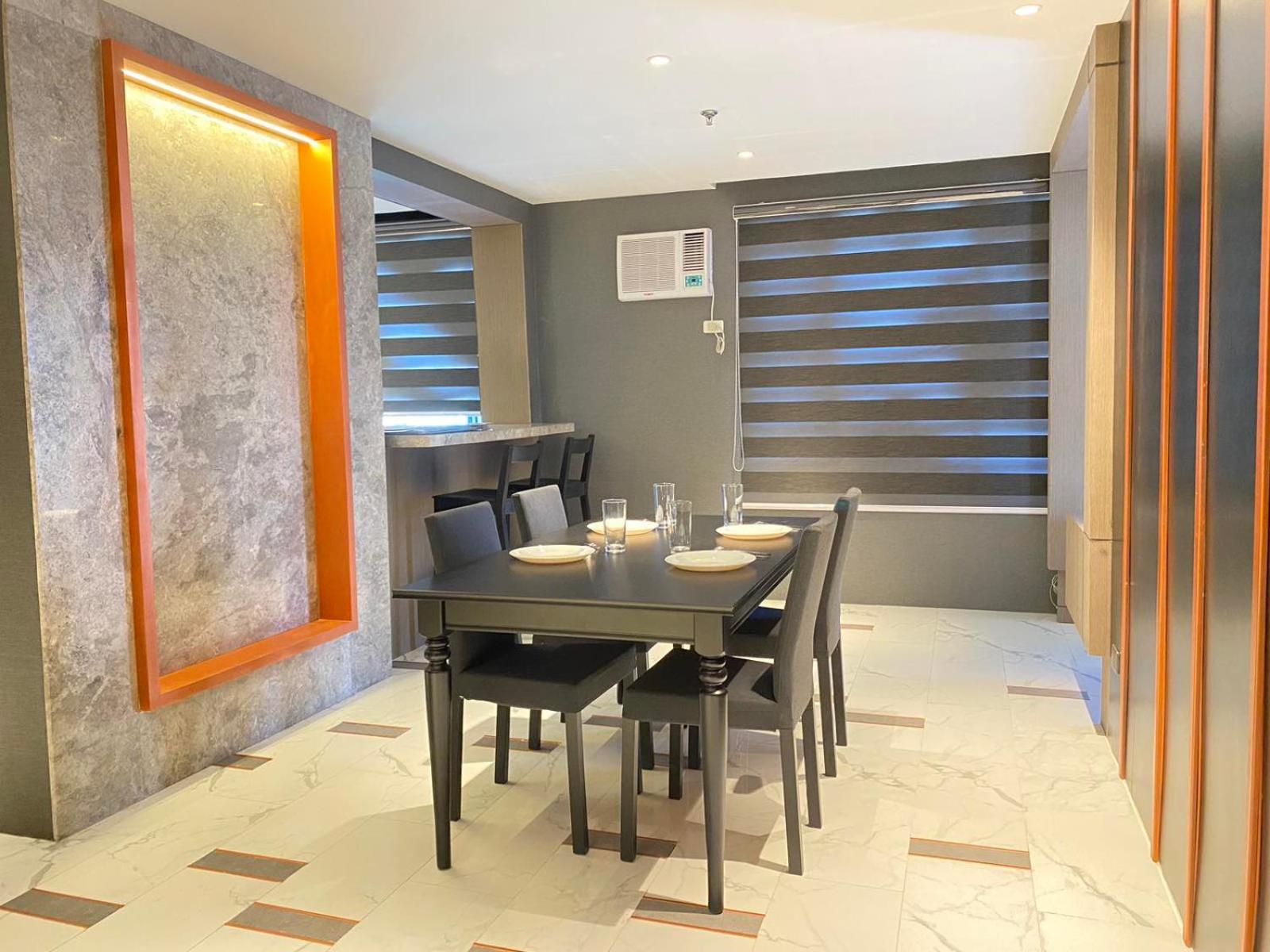 Malate Bayview Mansion 17A/B view 3