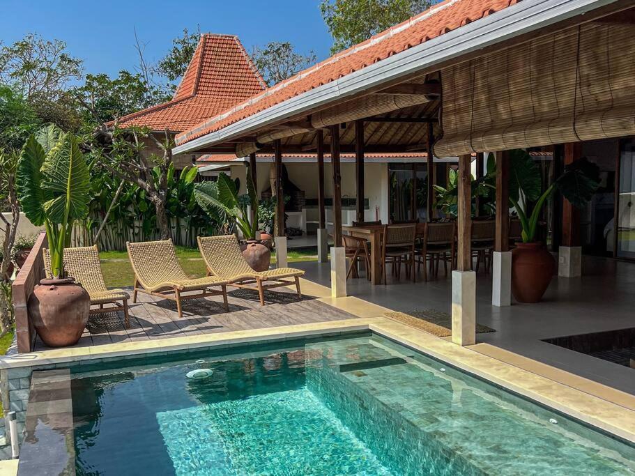 Villa Joglo Catalina