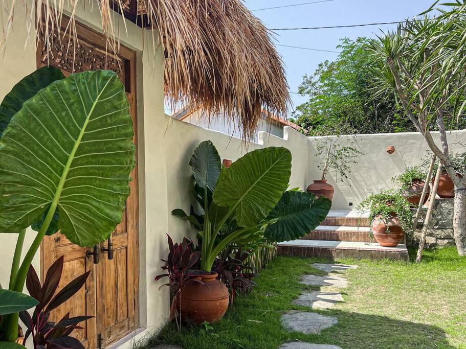 Villa Joglo Catalina
