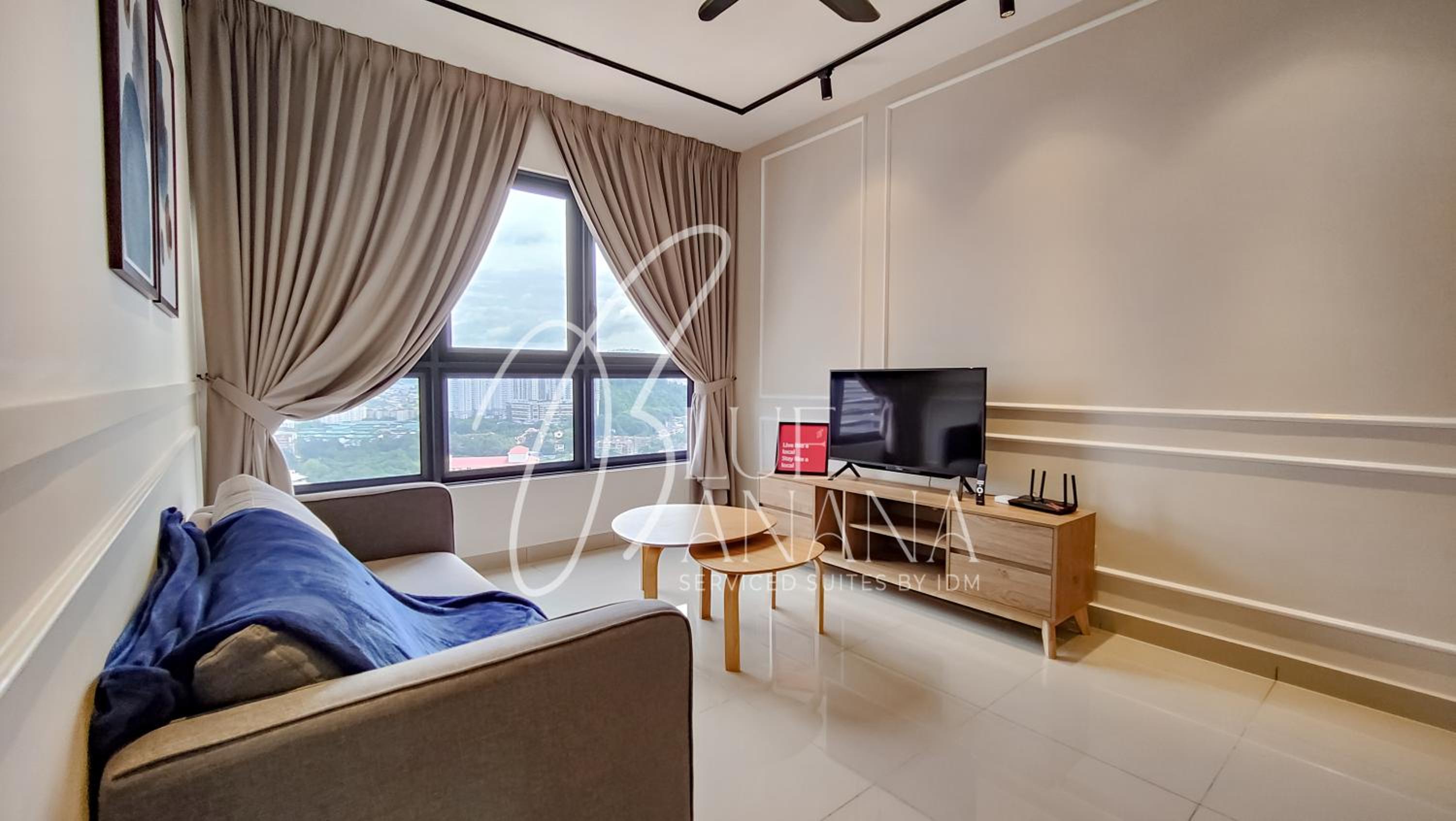 M Vertica Premier Suites by BlueBanana