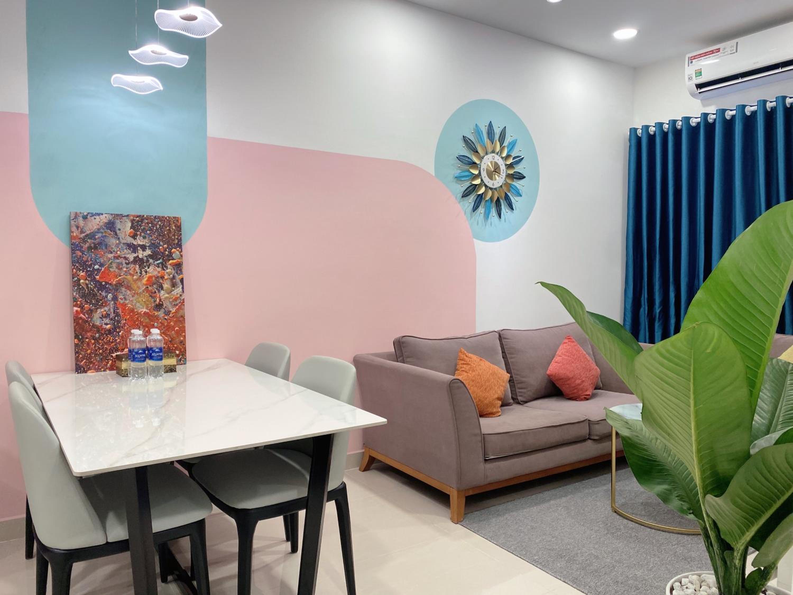 QUACH’ HAPPY HOUSE LUXURY 2BRS APARTMENT