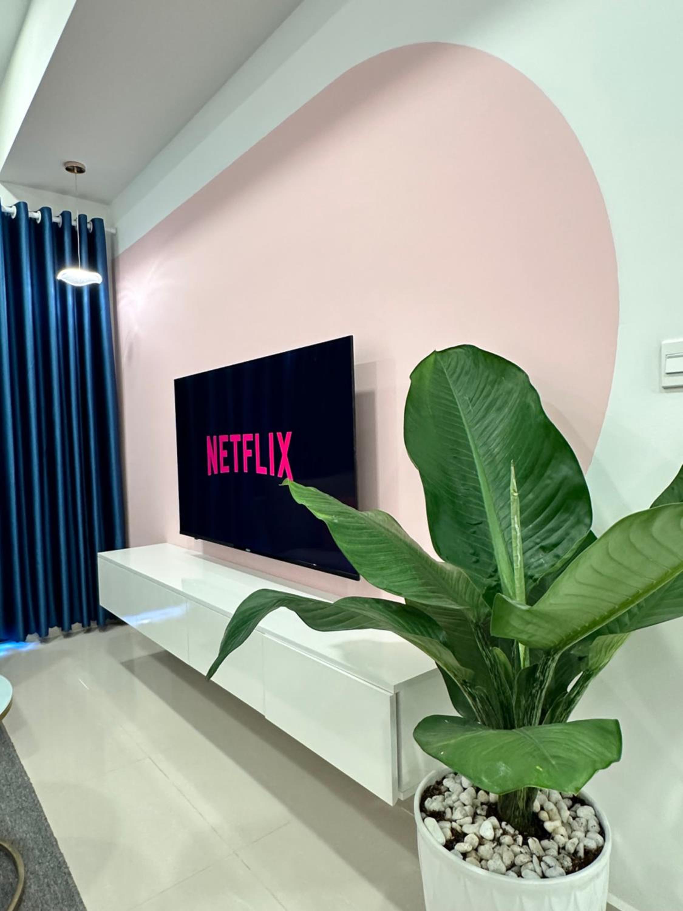 QUACH’ HAPPY HOUSE LUXURY 2BRS APARTMENT