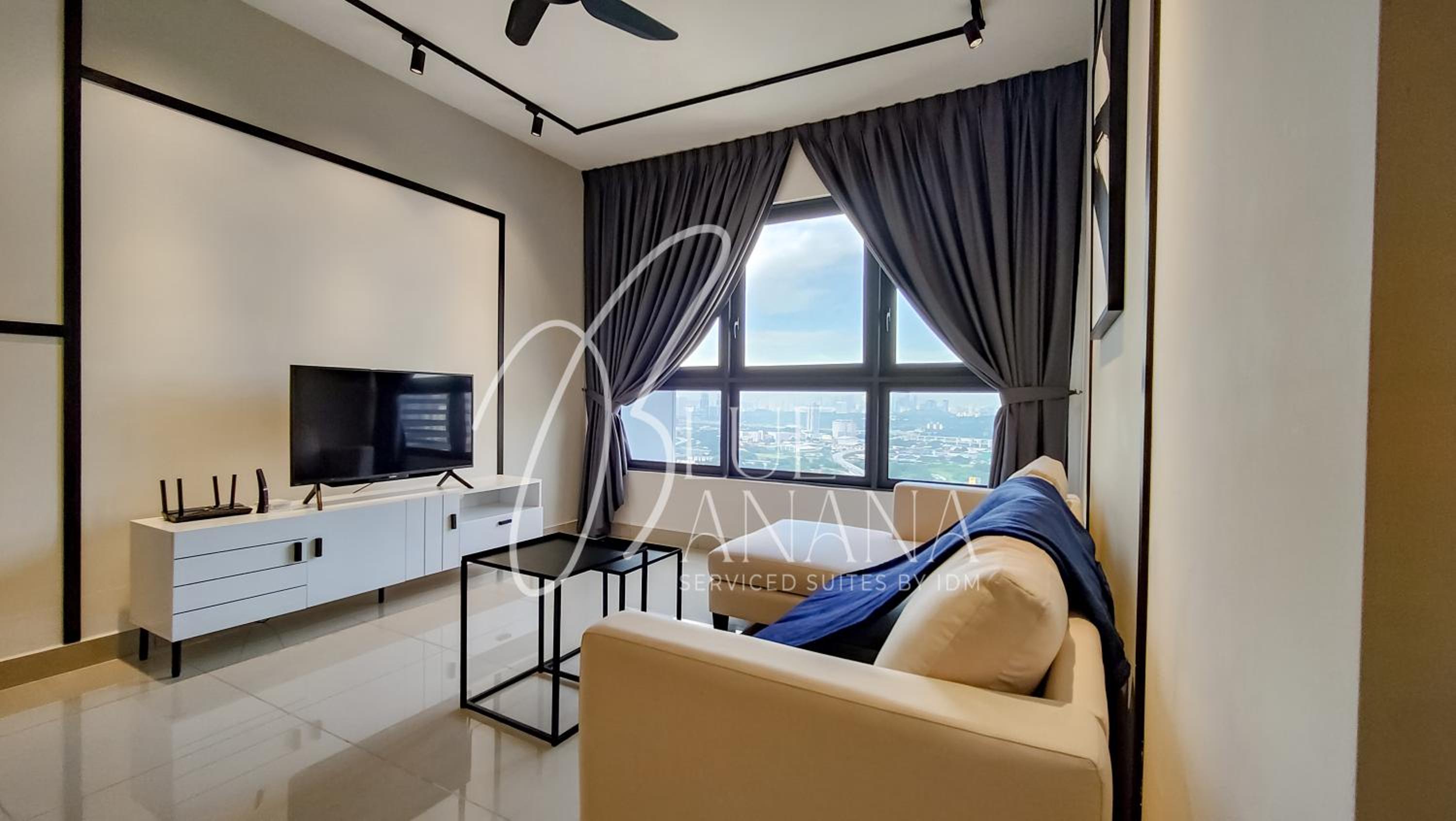 M Vertica Premier Suites by BlueBanana