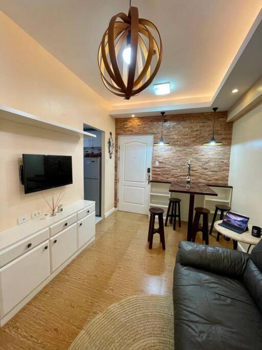 Cozy 2BR at Burgos Circle, BGC, Taguig