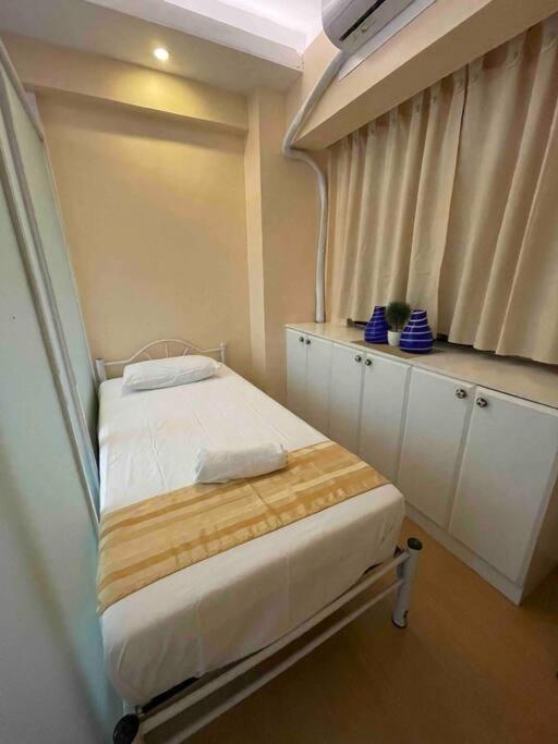 Cozy 2BR at Burgos Circle, BGC, Taguig