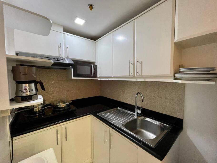 Cozy 2BR at Burgos Circle, BGC, Taguig