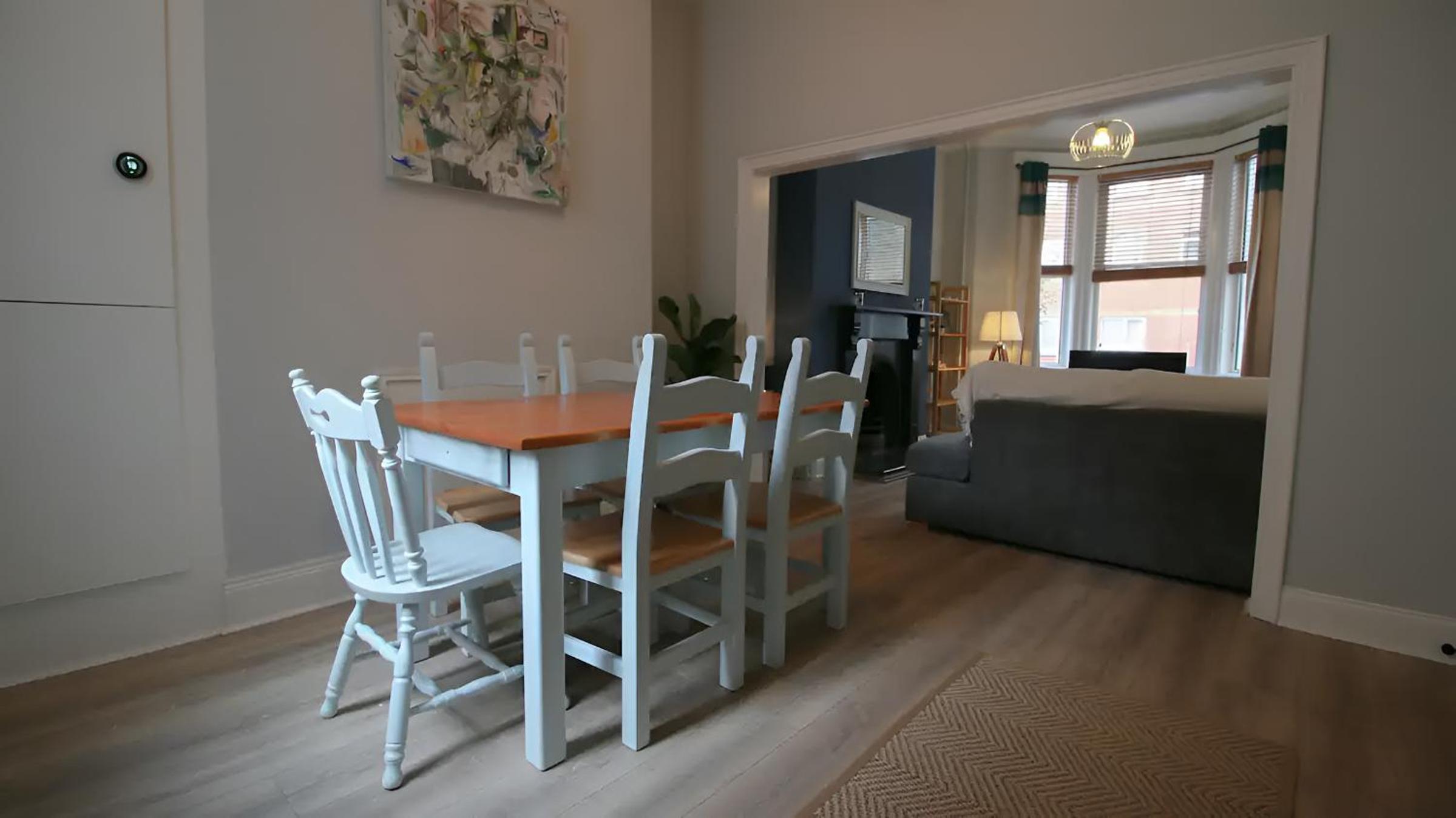 Spacious Victorian Townhouse in Popular Location view 5