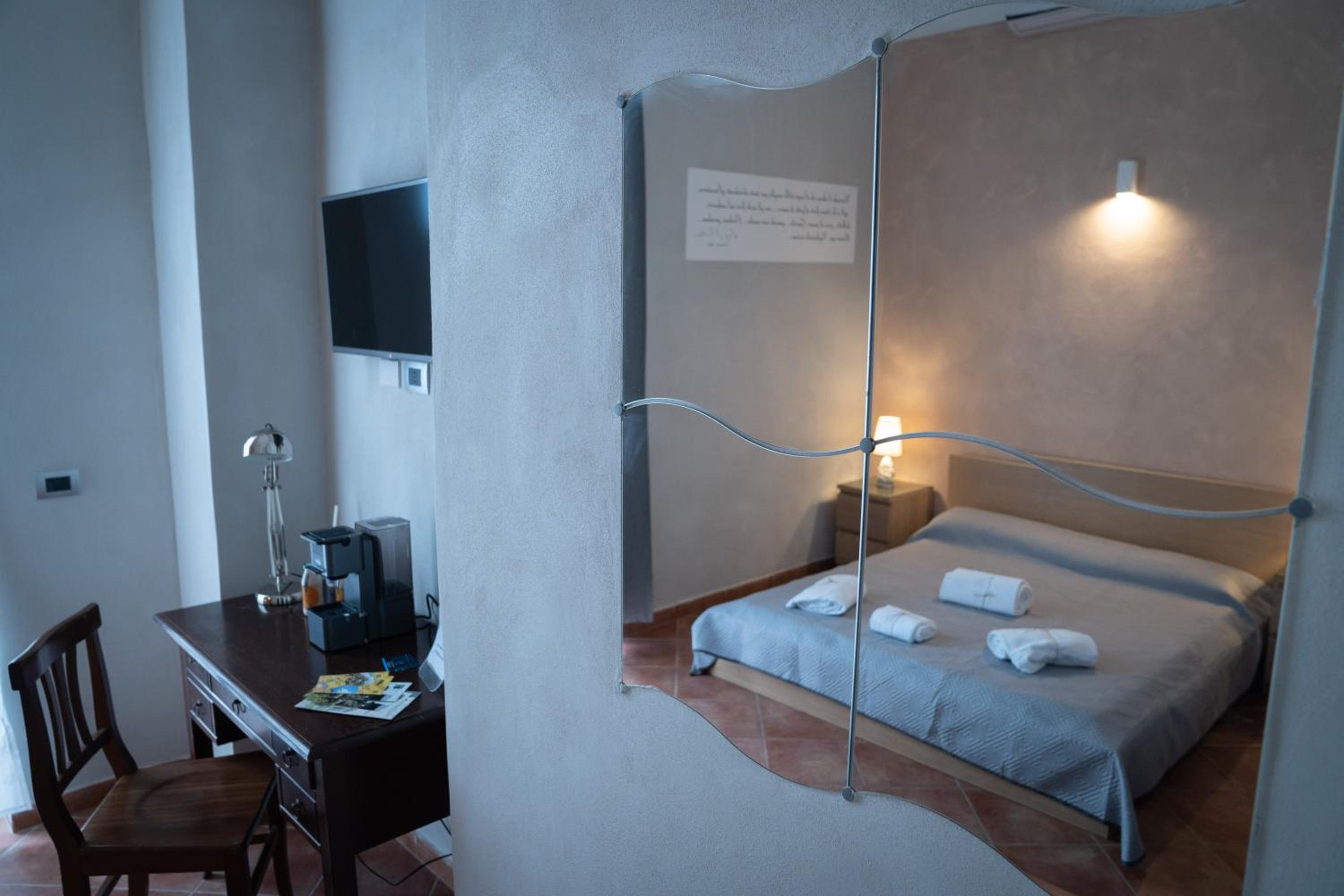 VILLA PIRANDELLO en Agrigento — hotel room