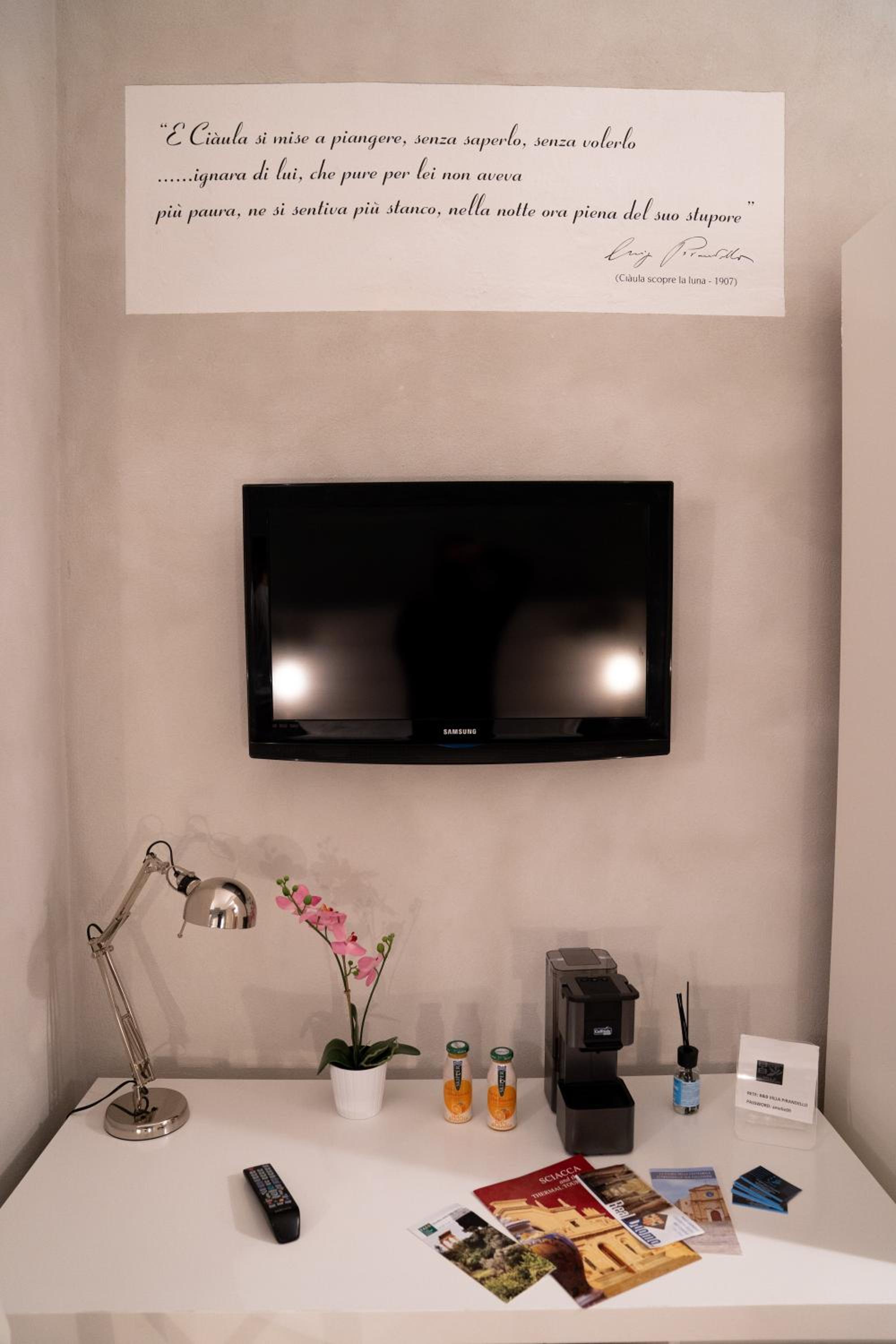 VILLA PIRANDELLO en Agrigento — bedroom