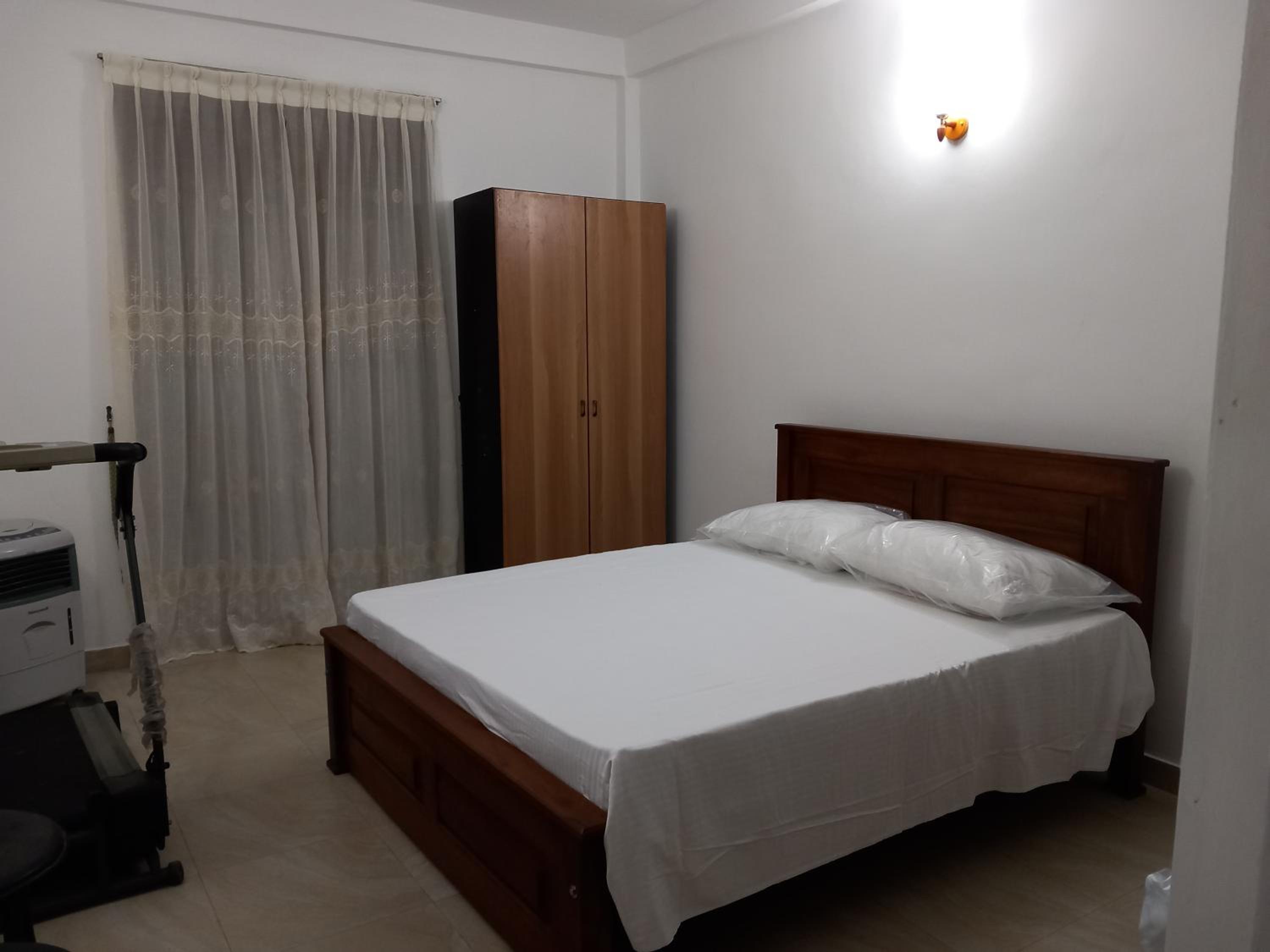Dahamdinu Guest house