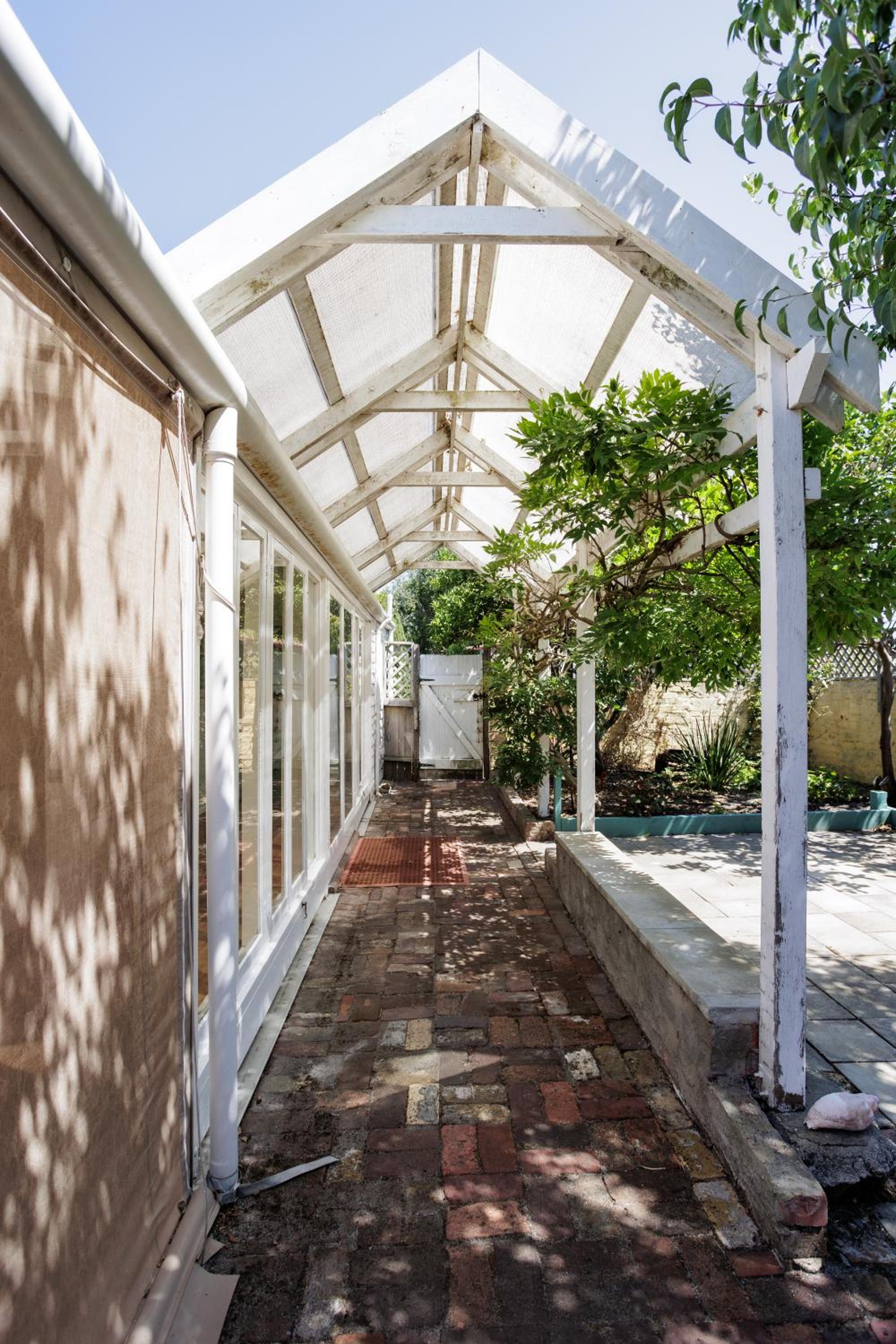 Wollaston House by the BnB Collection