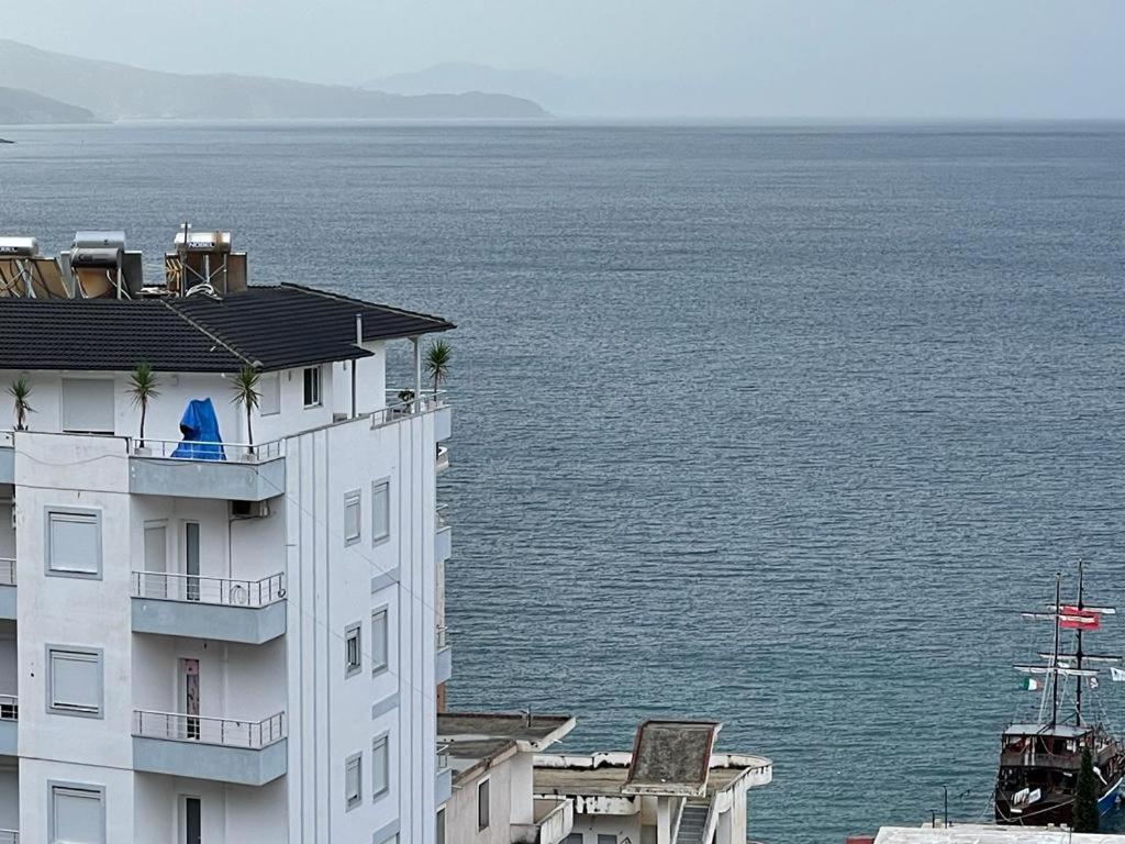 Seaview Apartments Alkis