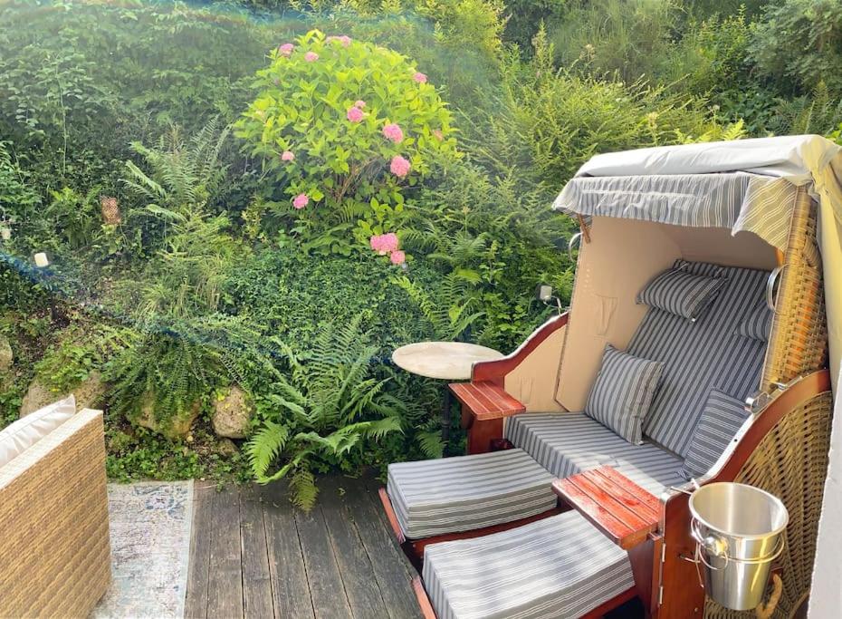 Haus Schmidhuber Ferienwohnung 1 mit 2 Schlafzimmern und Terrasse