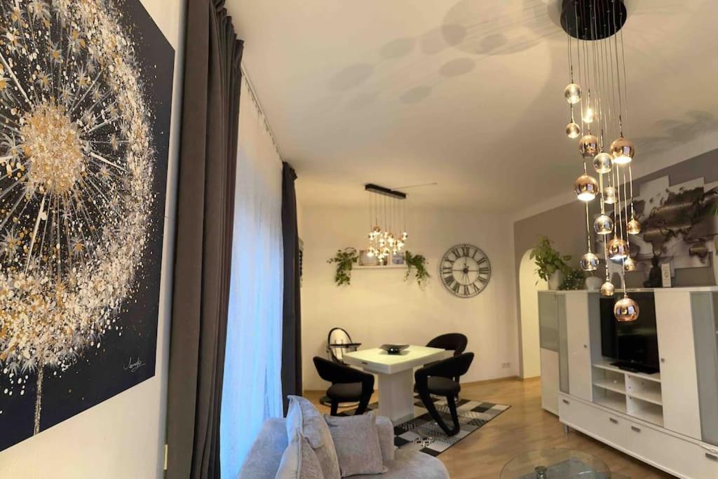 Haus Schmidhuber Ferienwohnung 1 mit 2 Schlafzimmern und Terrasse