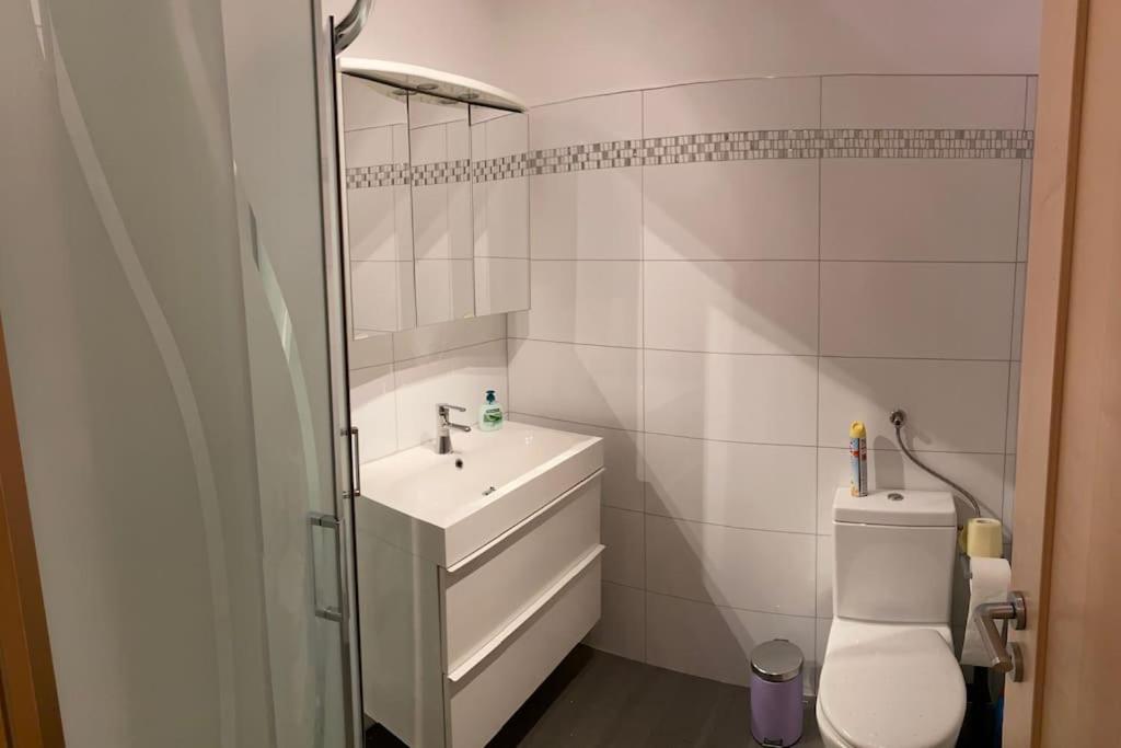 Haus Schmidhuber Ferienwohnung 1 mit 2 Schlafzimmern und Terrasse
