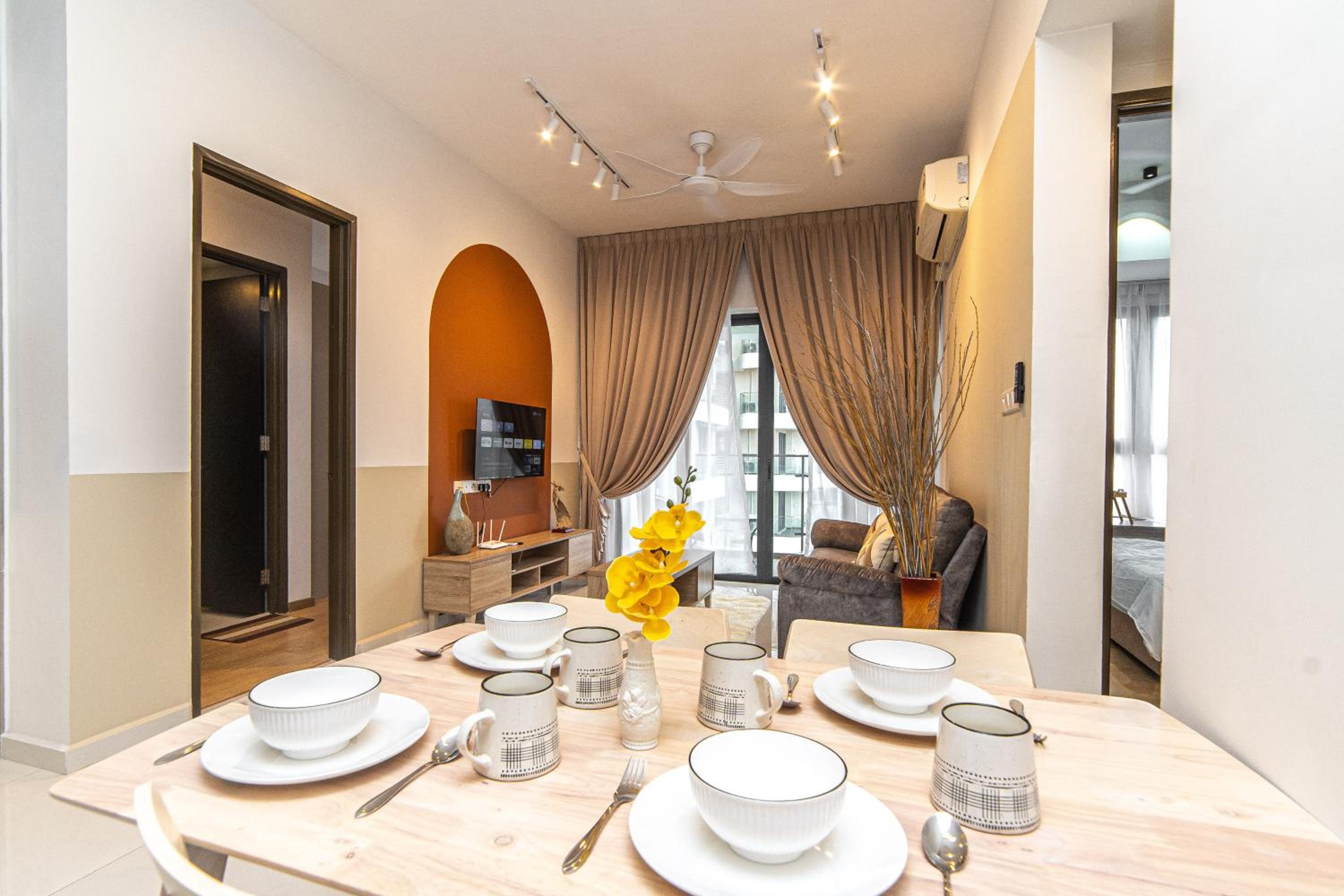 Dangabay Citrus Comforts 2Br 4Pax Baypoint by Our Stay