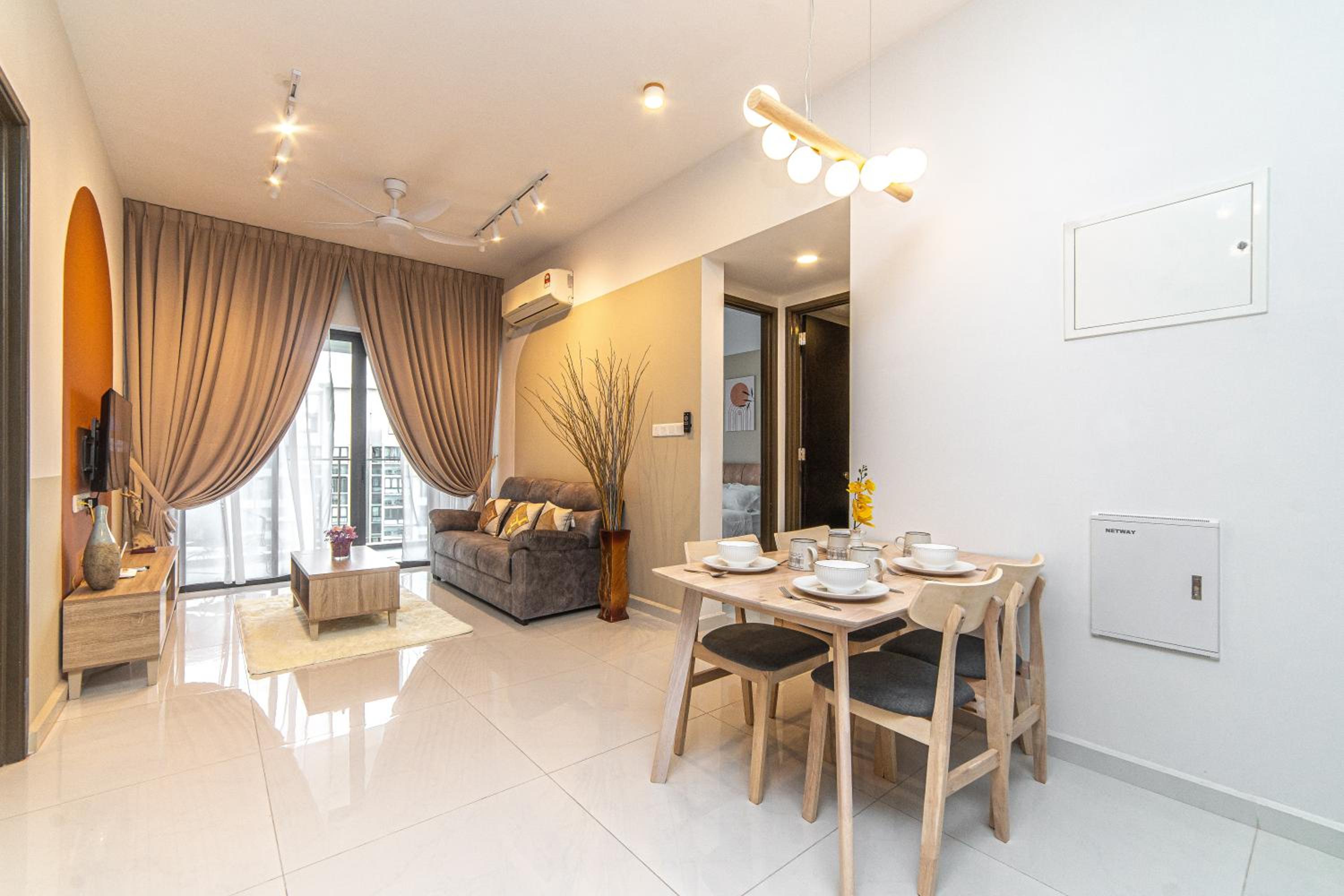 Dangabay Citrus Comforts 2Br 4Pax Baypoint by Our Stay