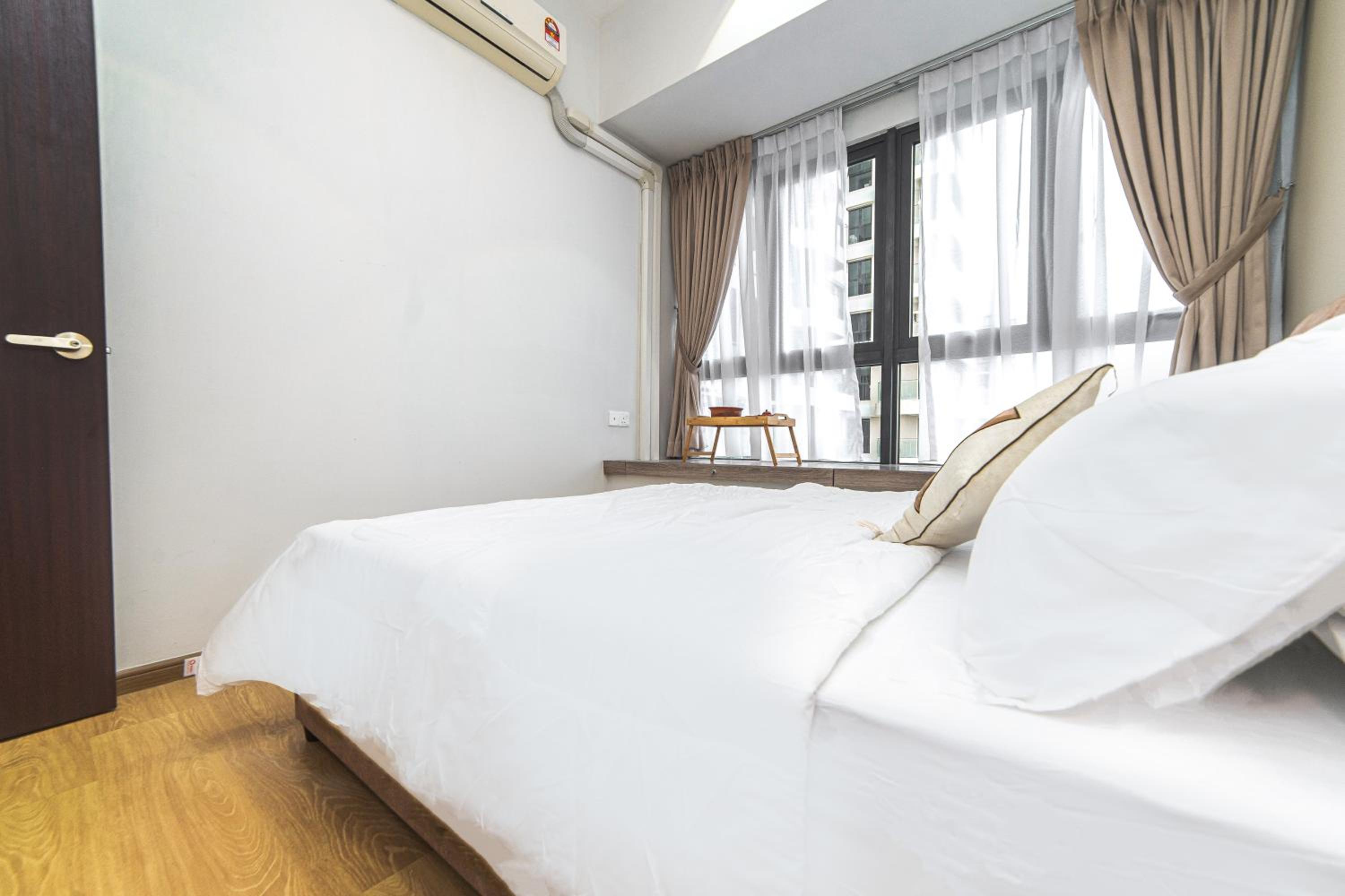 Dangabay Citrus Comforts 2Br 4Pax Baypoint by Our Stay