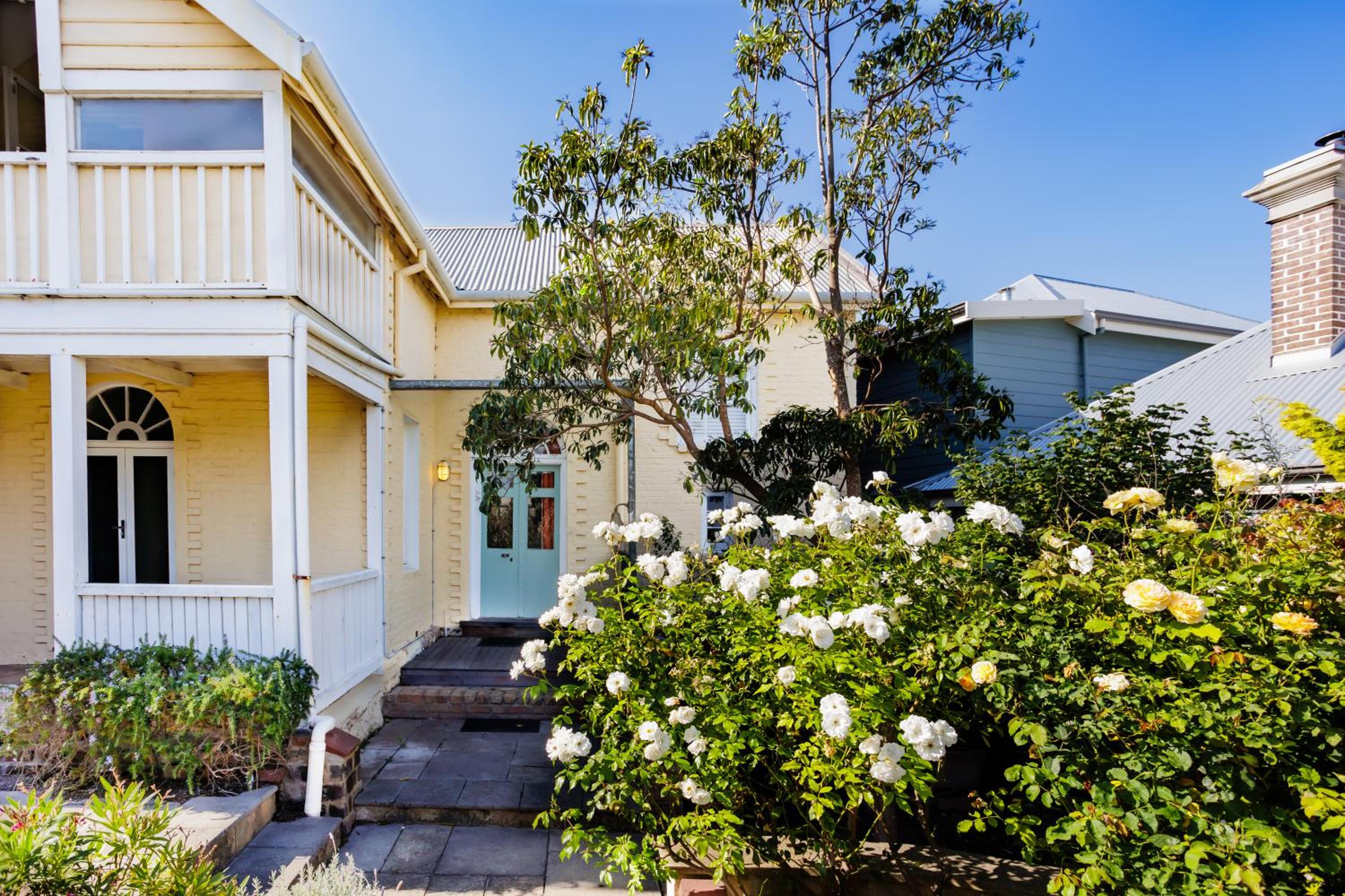 Wollaston House by the BnB Collection