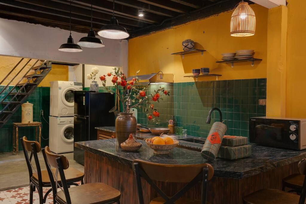 Ben Thanh Vietnamese cultural house by SSens Homes
