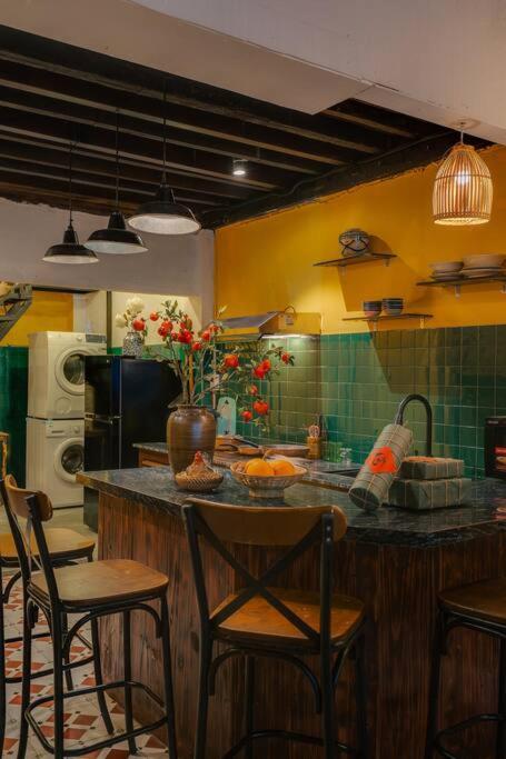 Ben Thanh Vietnamese cultural house by SSens Homes