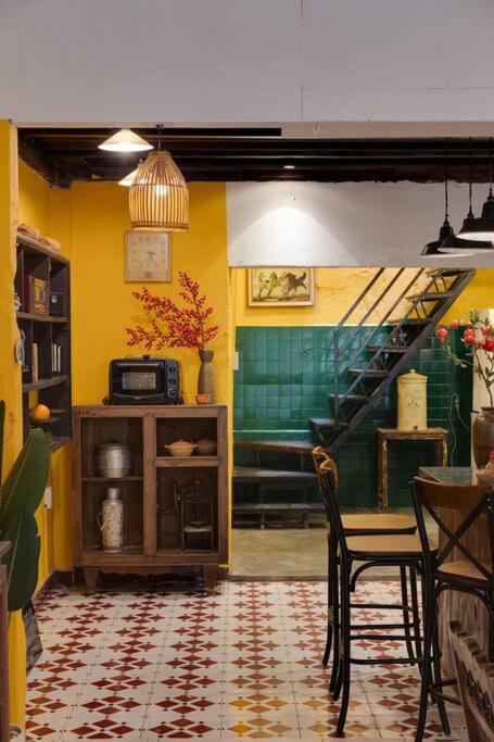 Ben Thanh Vietnamese cultural house by SSens Homes