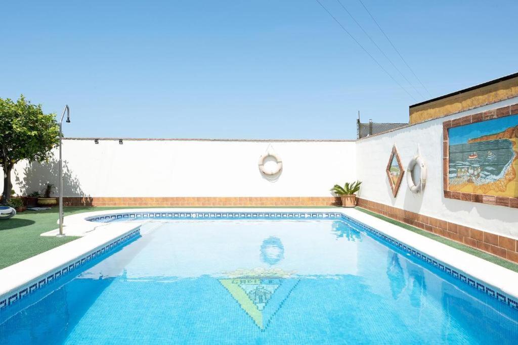 Villa Fornell - Piscina Compartida