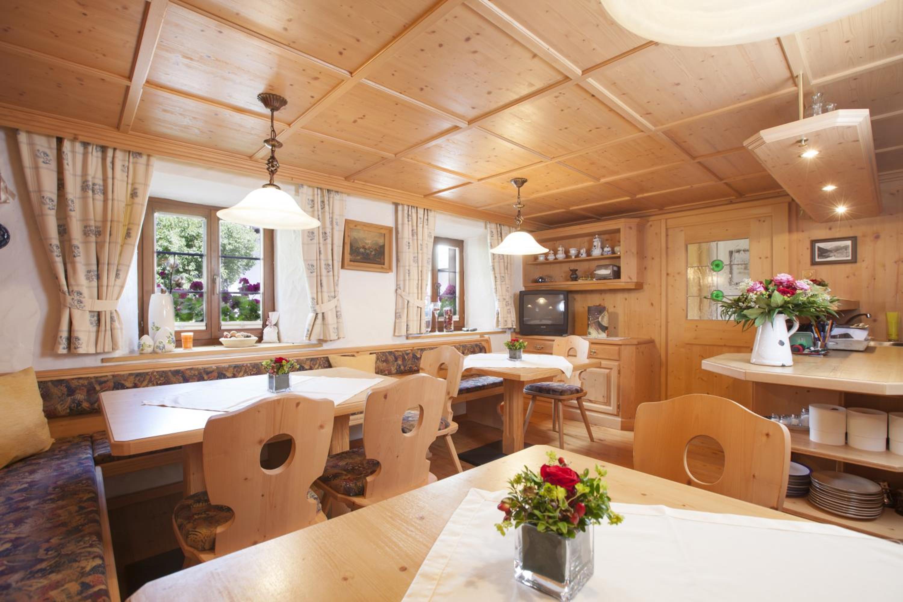 Pension der Steinbock - das 300 Jahre alte Bauernhaus - TIROL