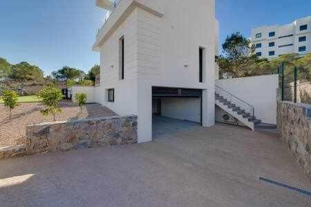 Villa de Lujo c/ Piscina Climatizada, las Colinas