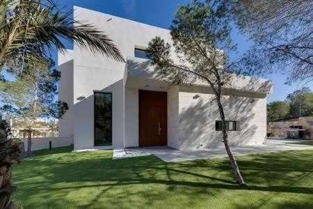 Villa de Lujo c/ Piscina Climatizada, las Colinas