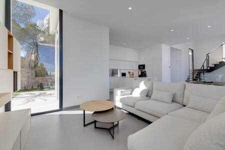Villa de Lujo c/ Piscina Climatizada, las Colinas