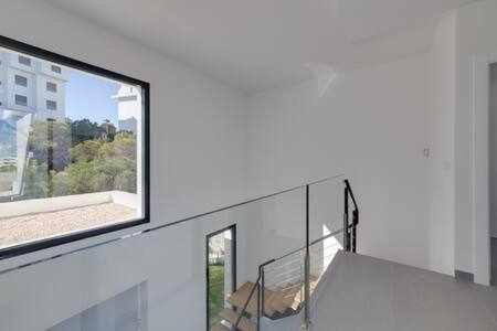 Villa de Lujo c/ Piscina Climatizada, las Colinas