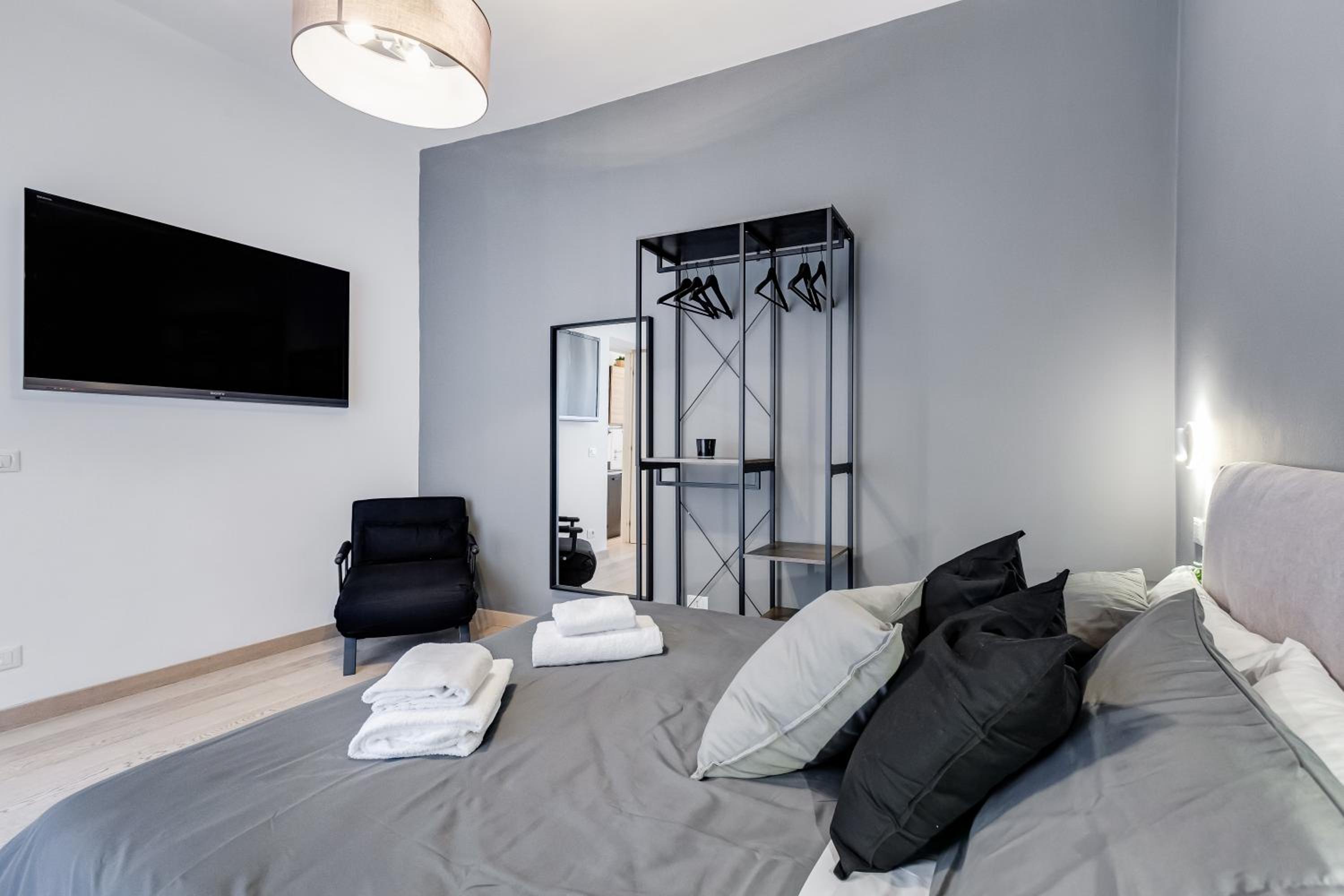 Classy 2-bdr in Termini district