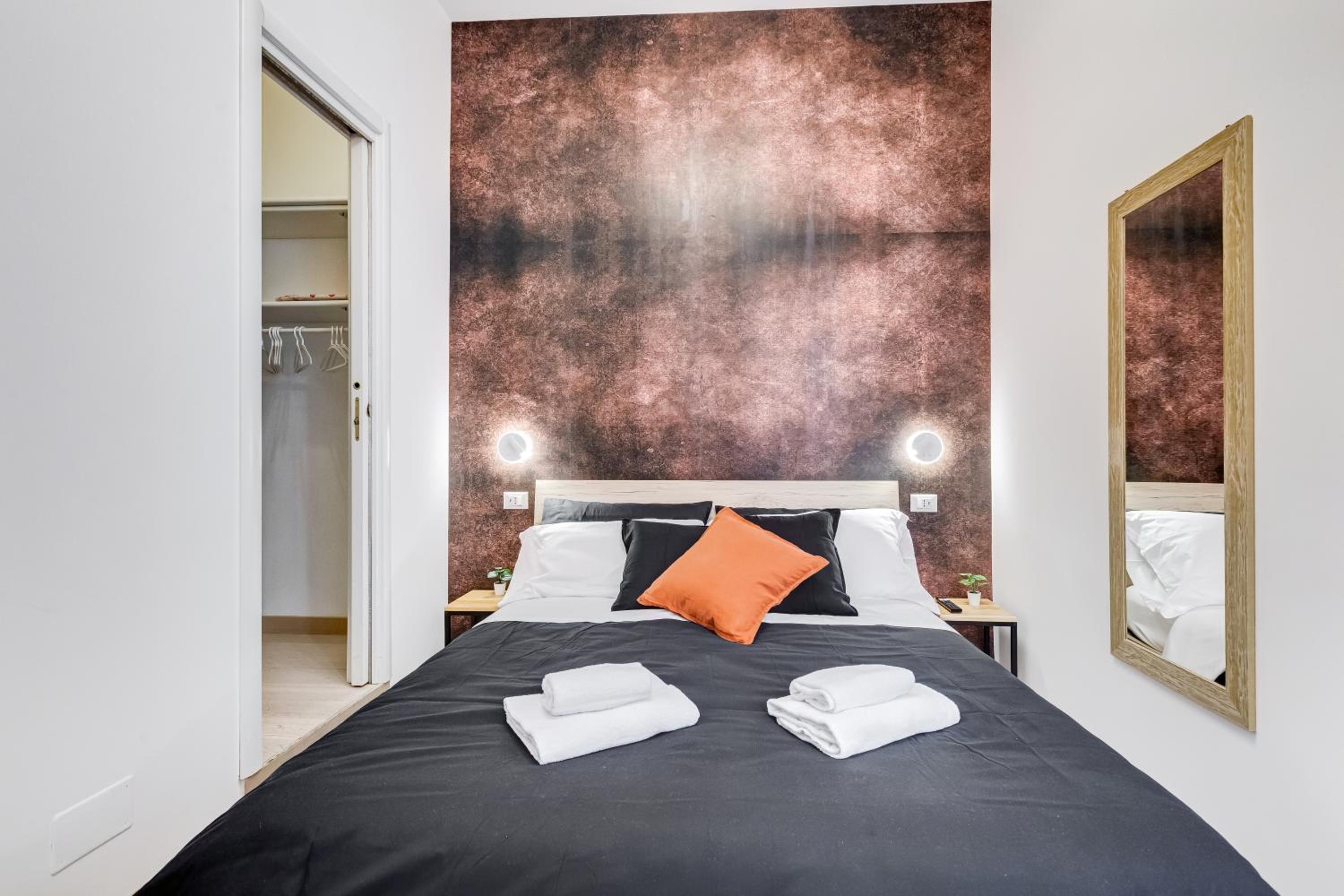 Classy 2-bdr in Termini district