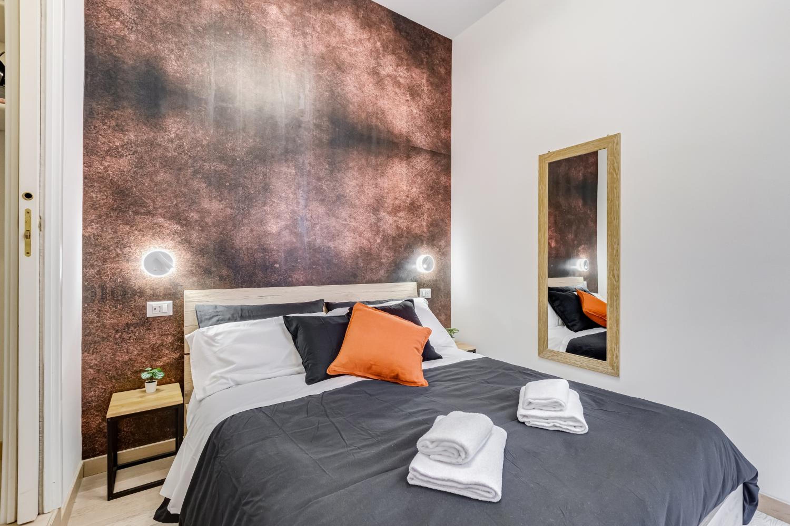 Classy 2-bdr in Termini district