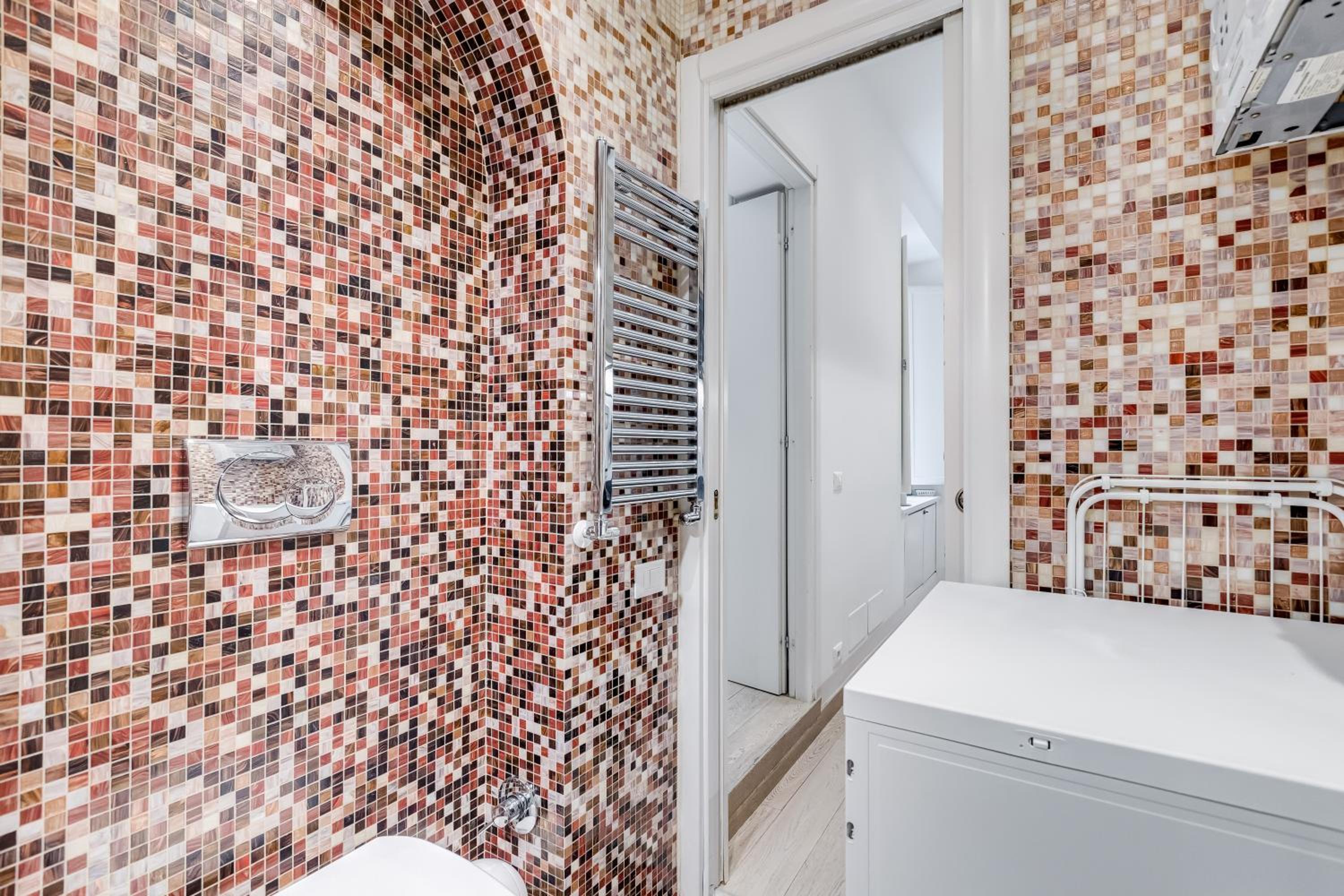 Classy 2-bdr in Termini district