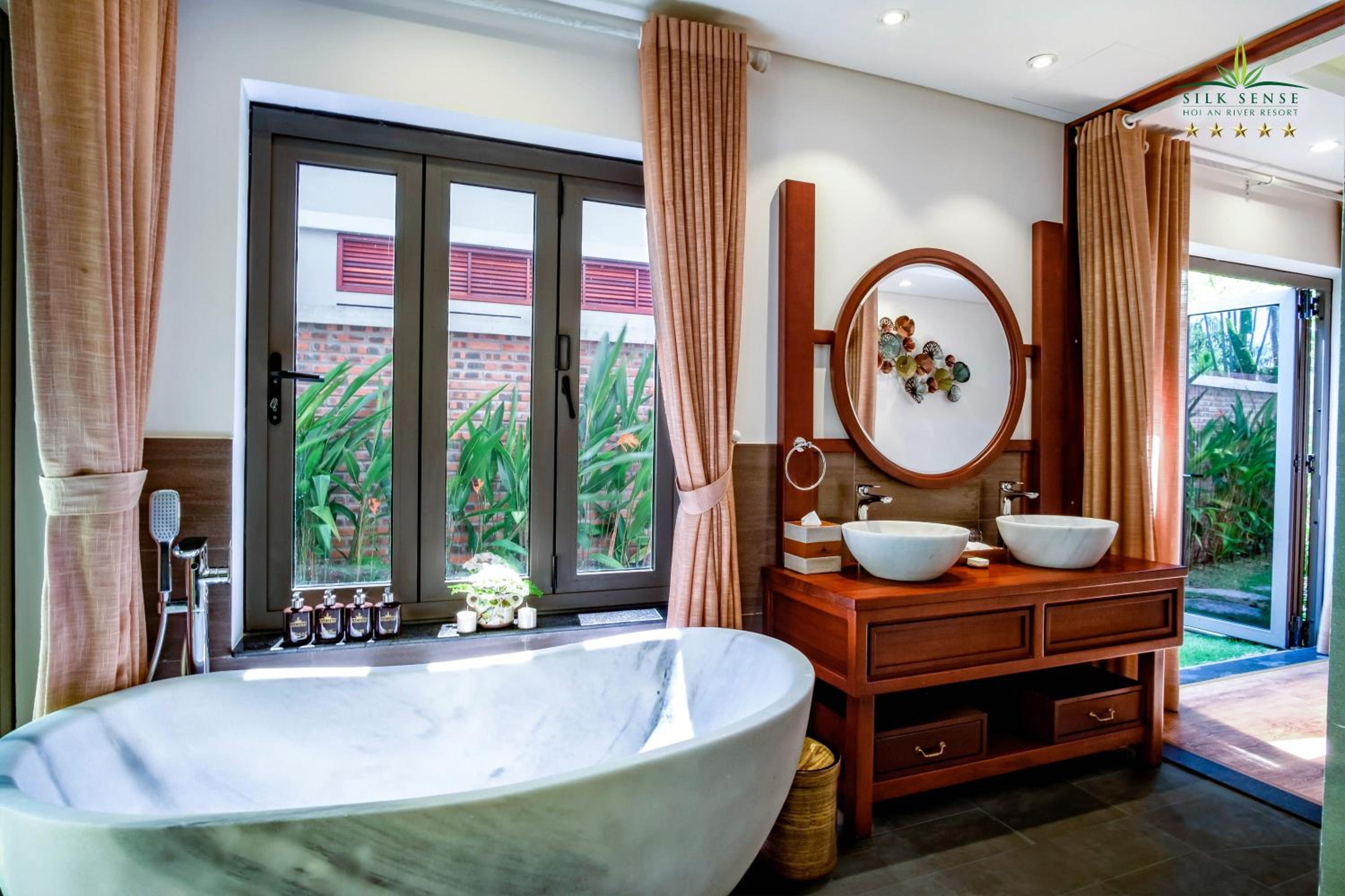 Silk Sense Hoi An River Resort - Green Luxury Escape