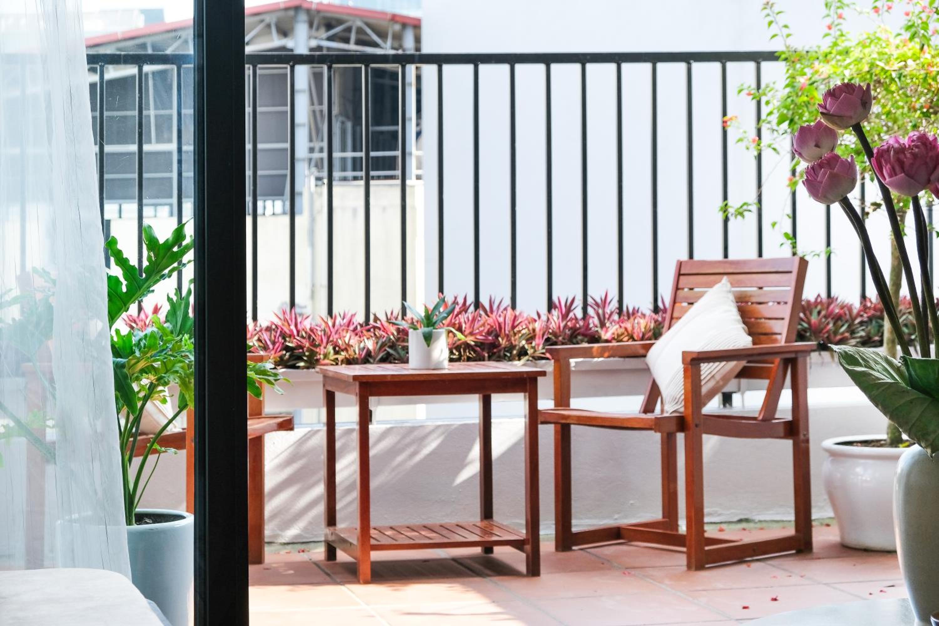 Luxe Paradise Hotel 22 Nam Ngu street