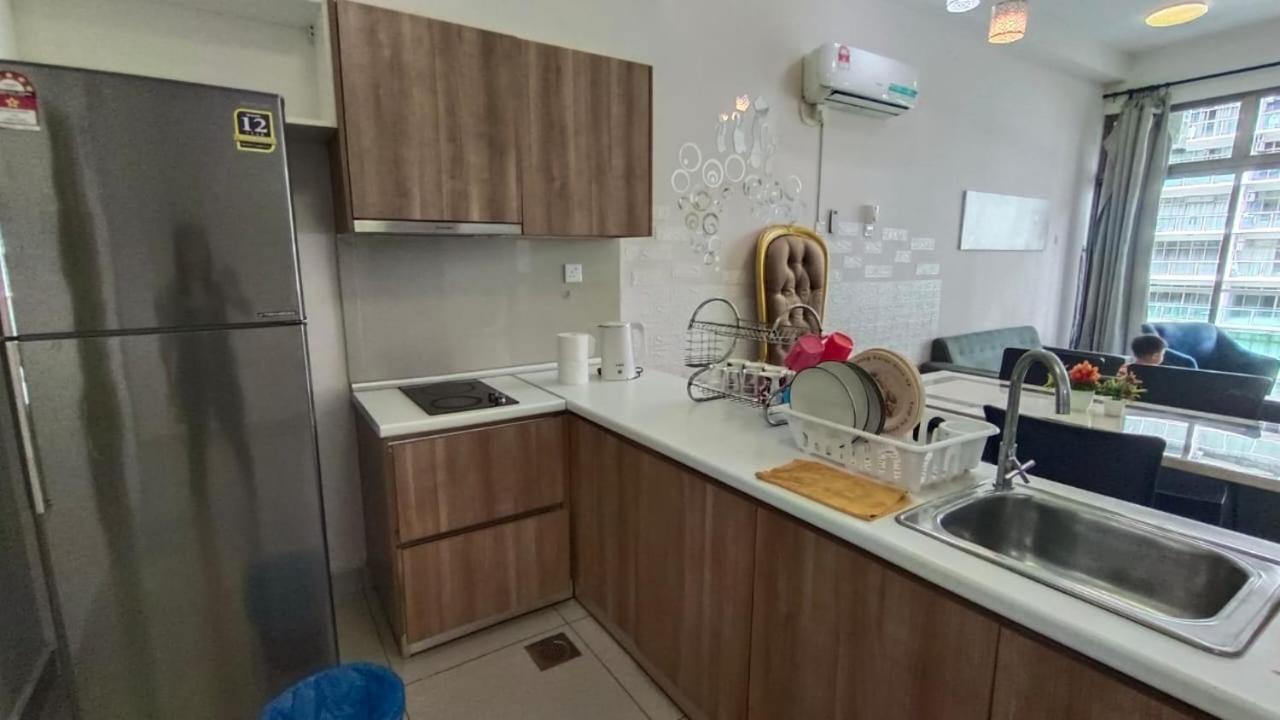 PALAZIO CONDO (MOUNT AUSTIN)