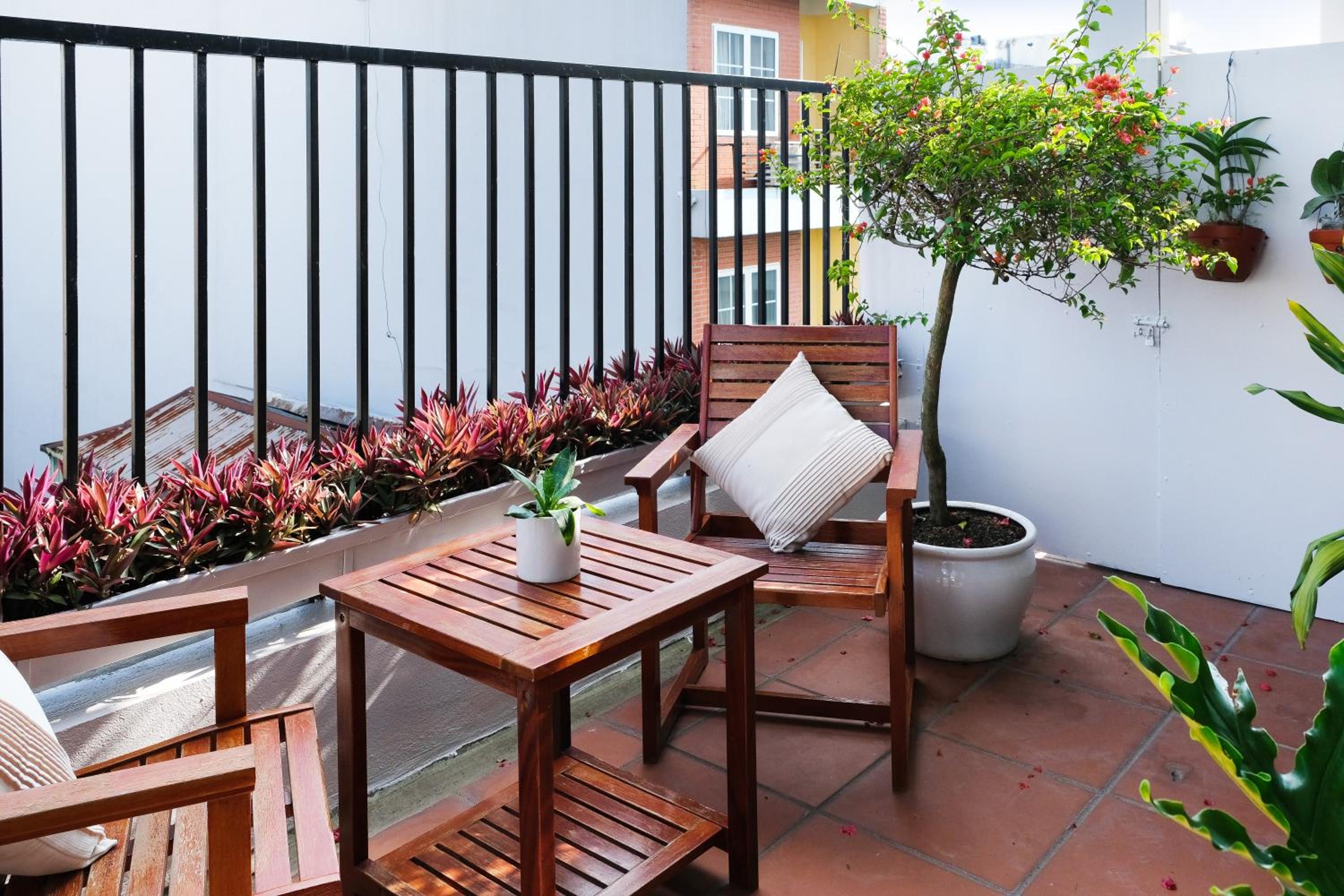 Luxe Paradise Hotel 22 Nam Ngu street