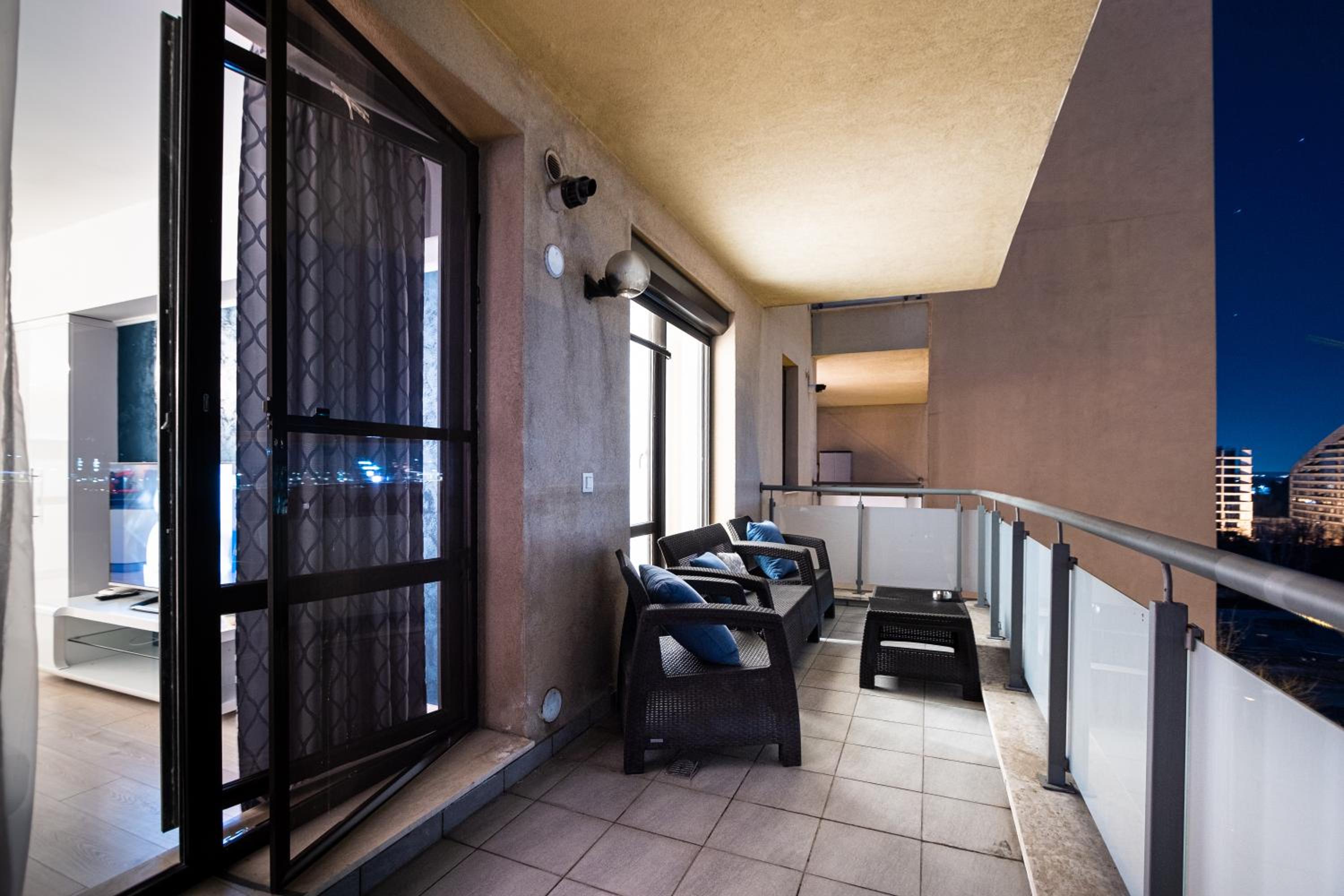 Opal Luxury Aviatiei