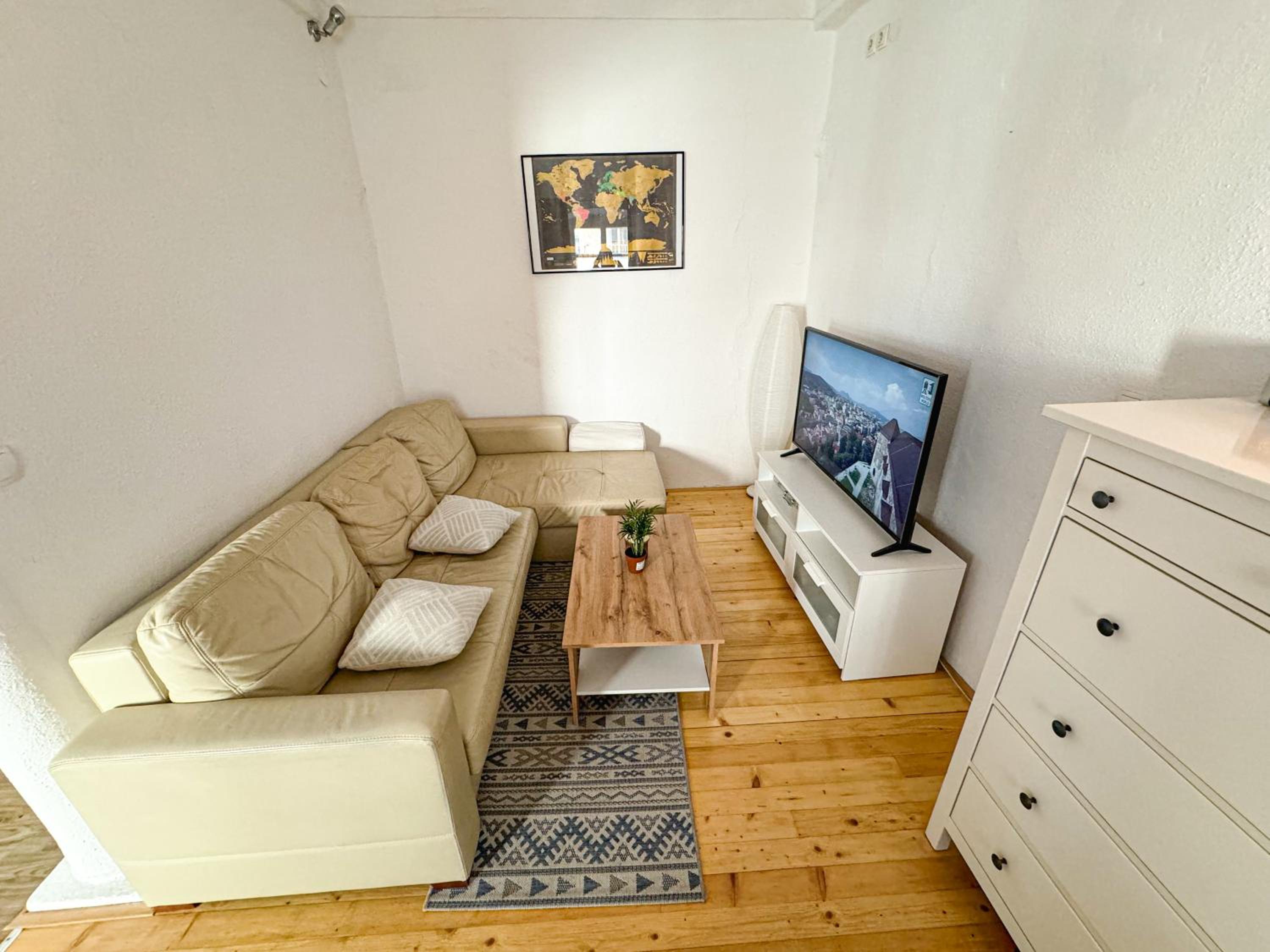 The North Apartment view 4