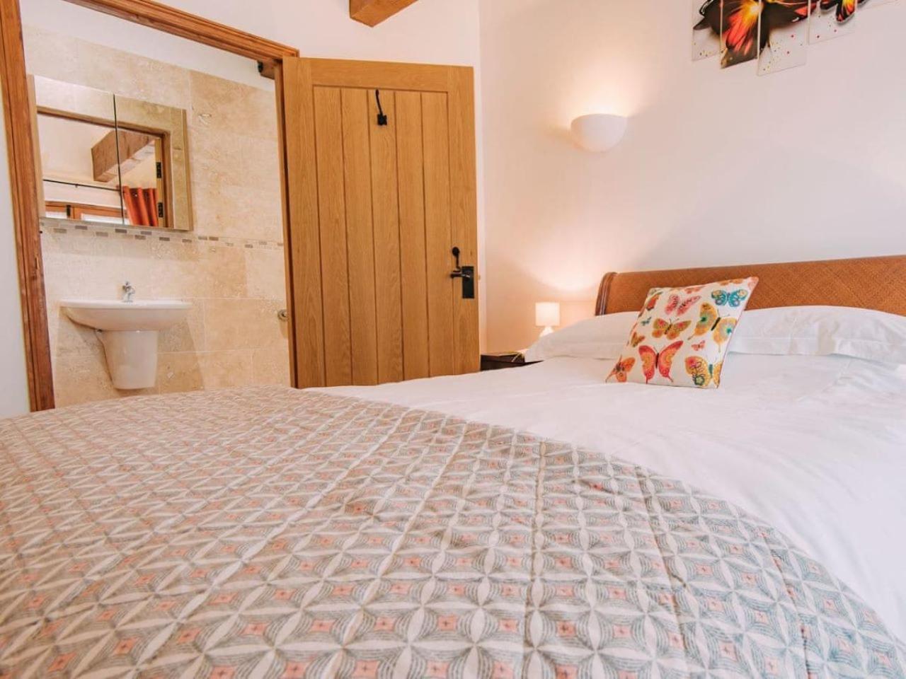 Olive Tree Cottage, Acrise