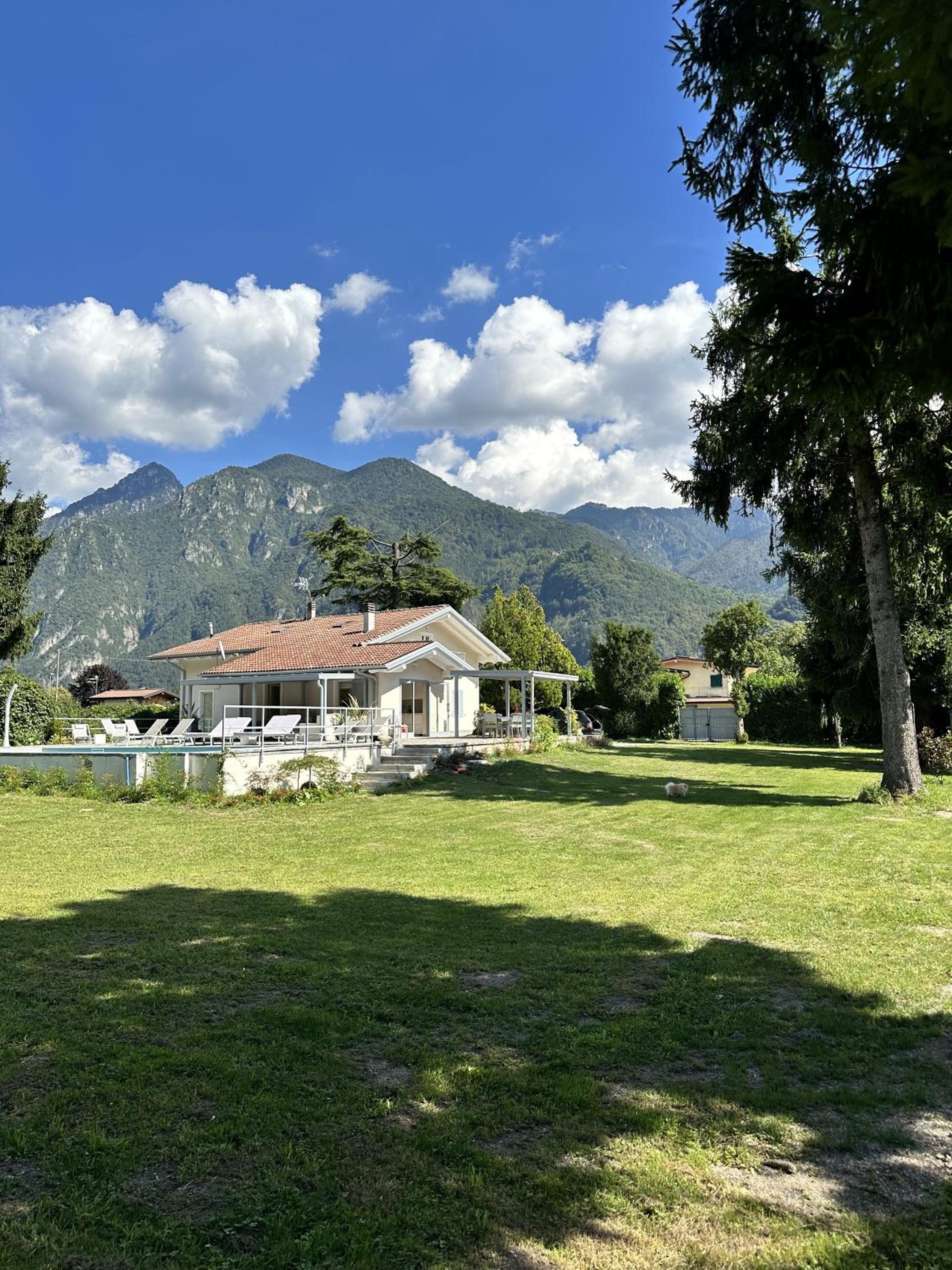 Villa Romantica Lake Idro