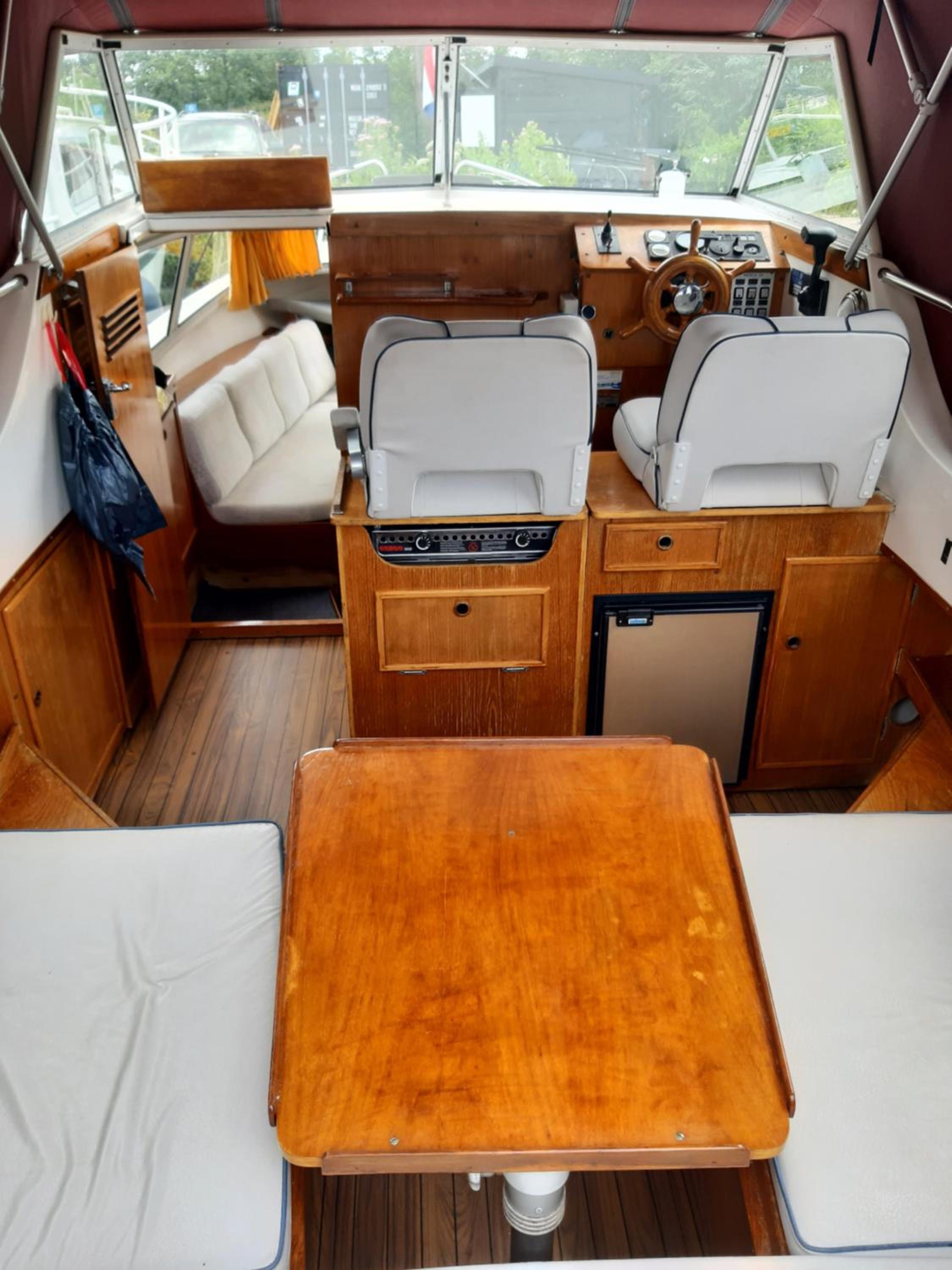 Motor Yacht Amazone