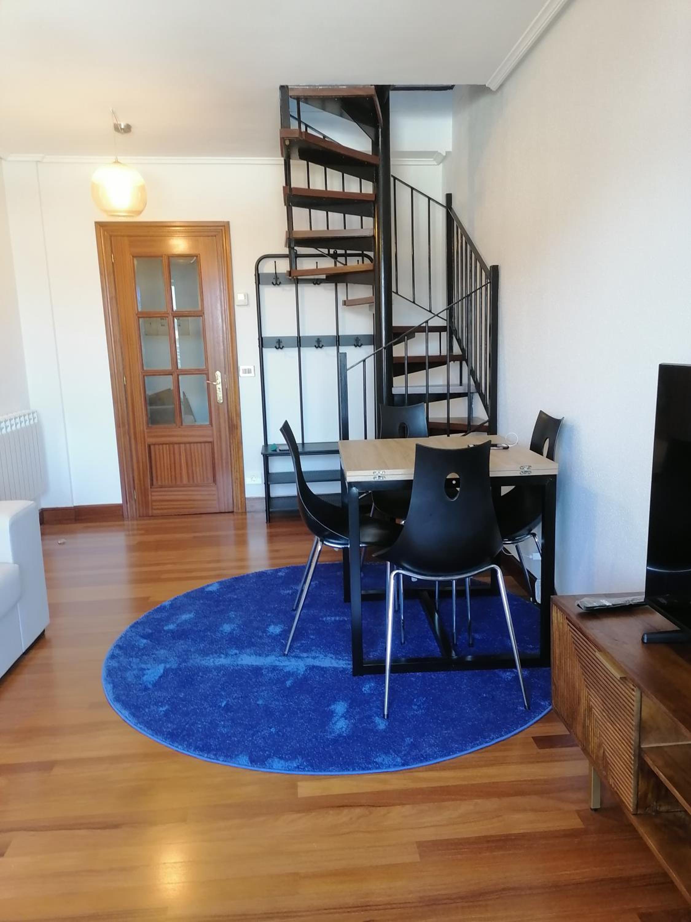 Apartamento dúplex junto a la playa con garaje