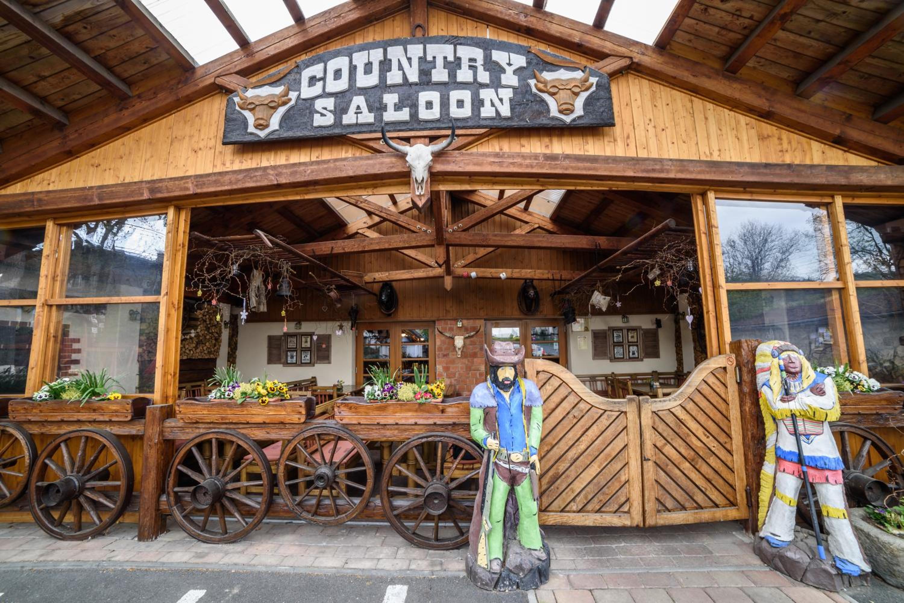 Steak Restaurant Penzion Country Saloon