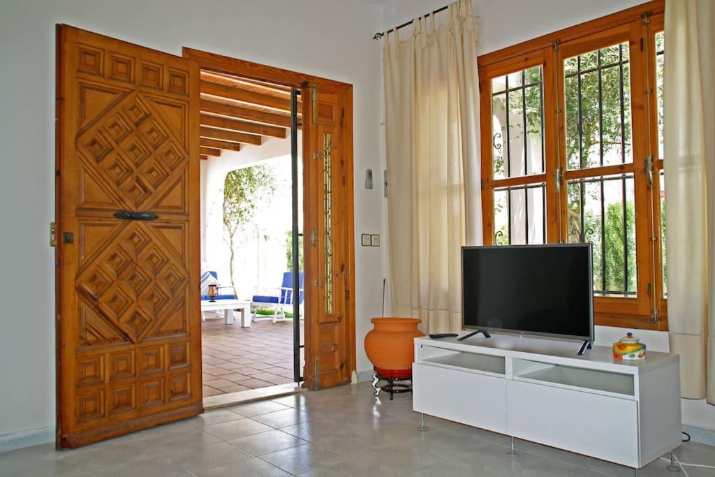 Casa mediterránea junto a la playa