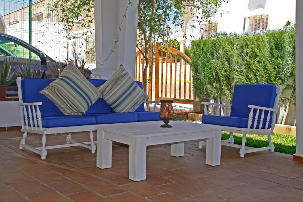 Casa mediterránea junto a la playa