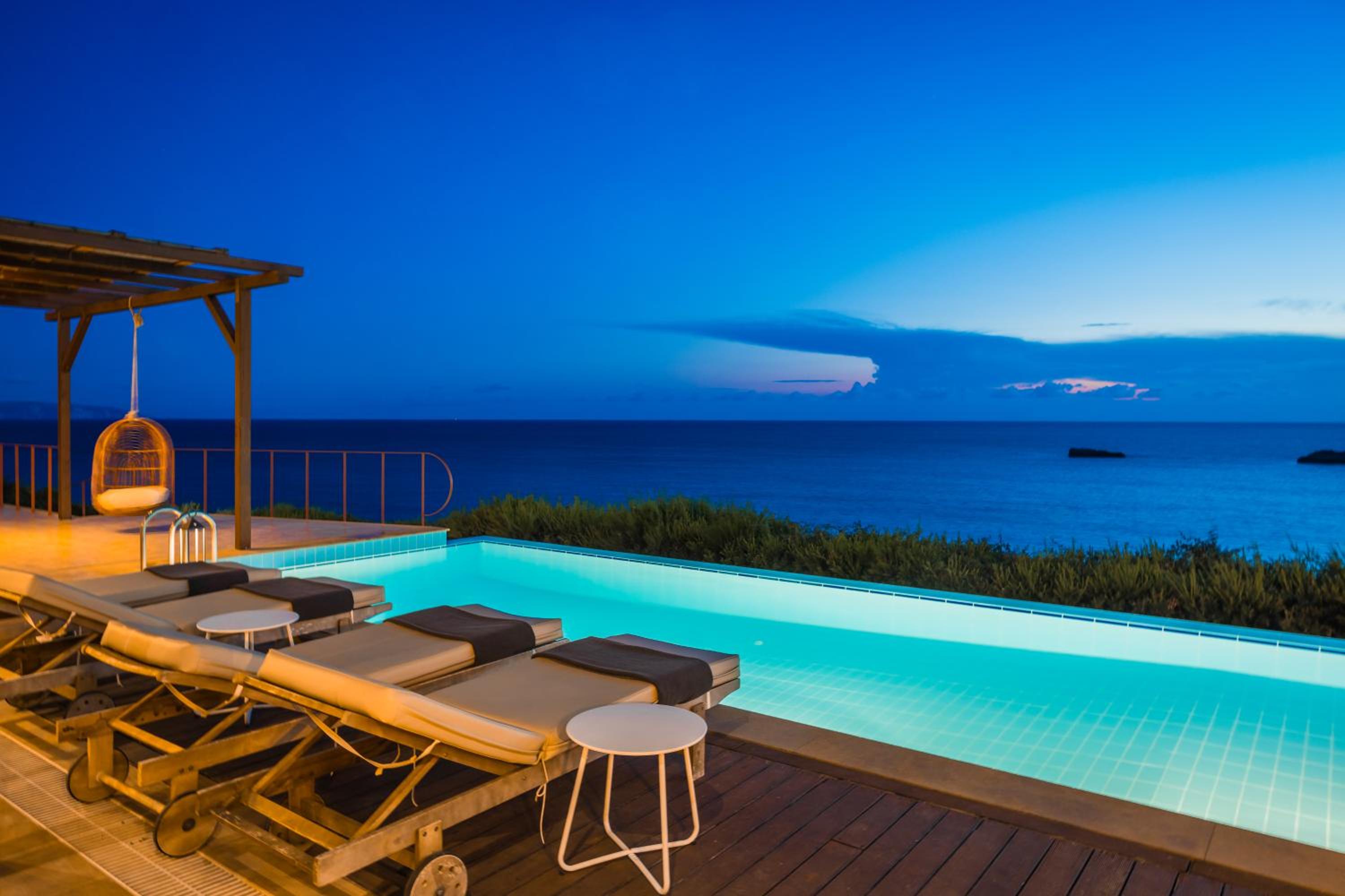 Absolute Villa by Stylish Stays